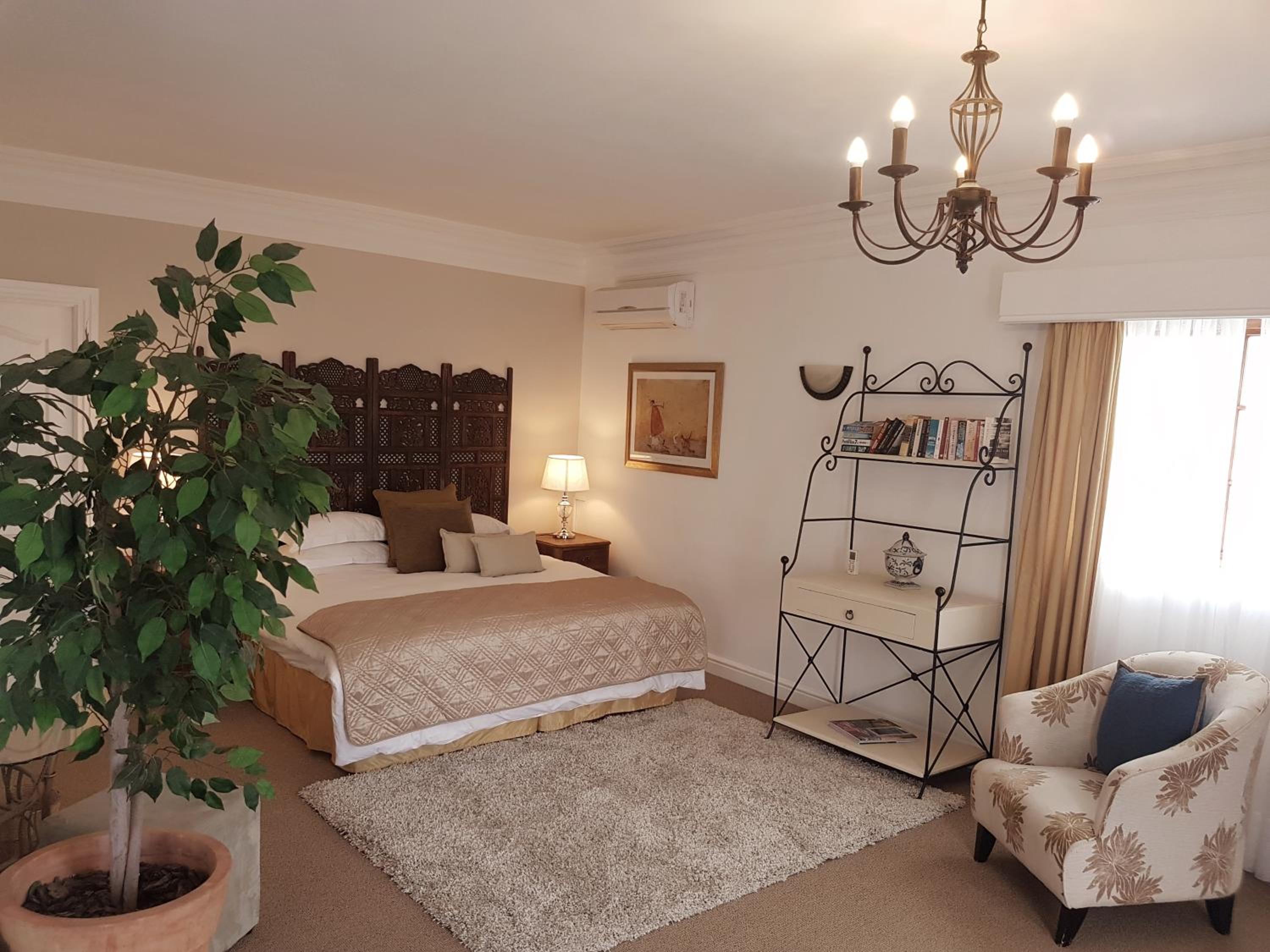 Suite with Mountain View