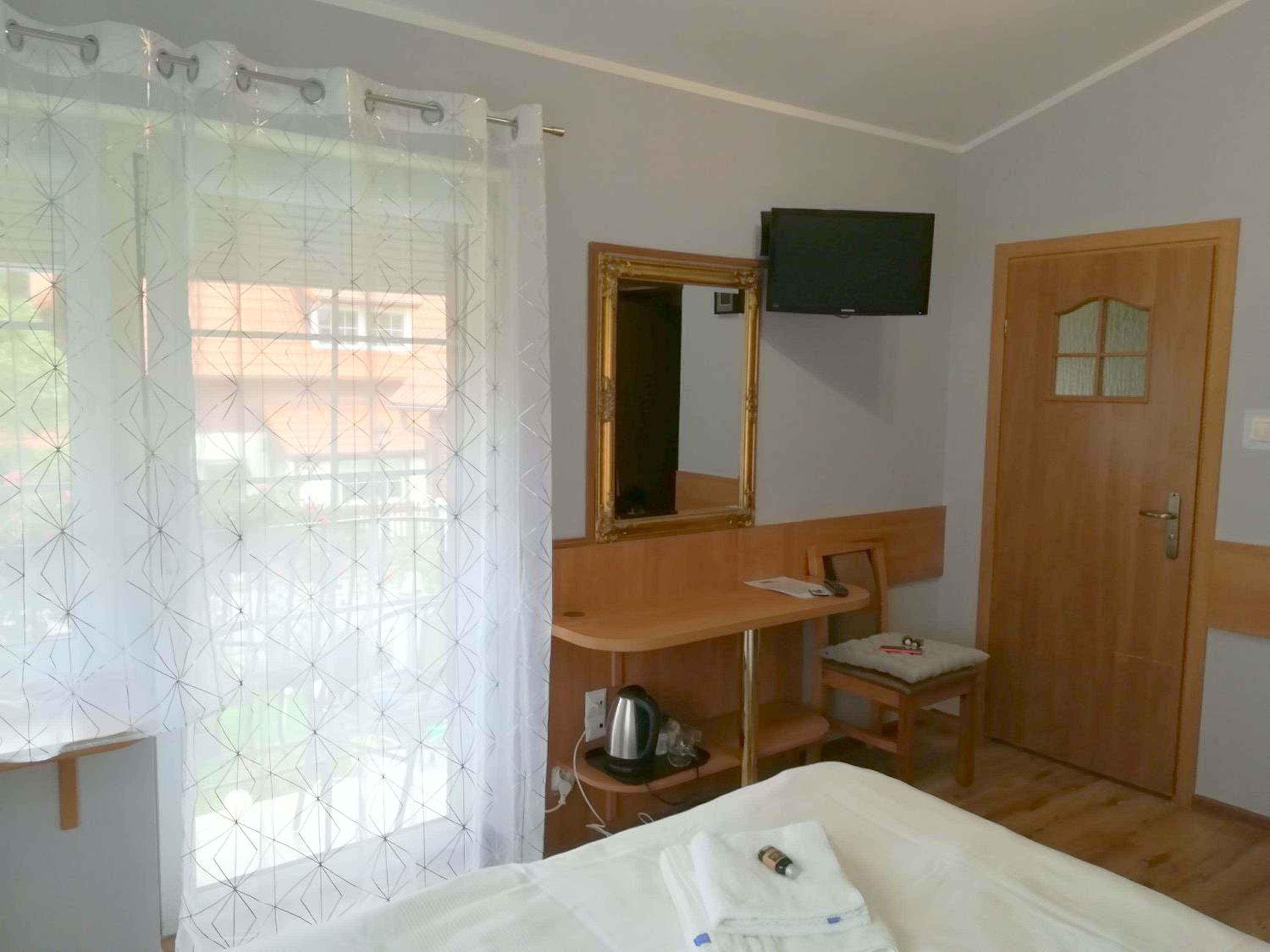 Double Room with Balcony photo 2