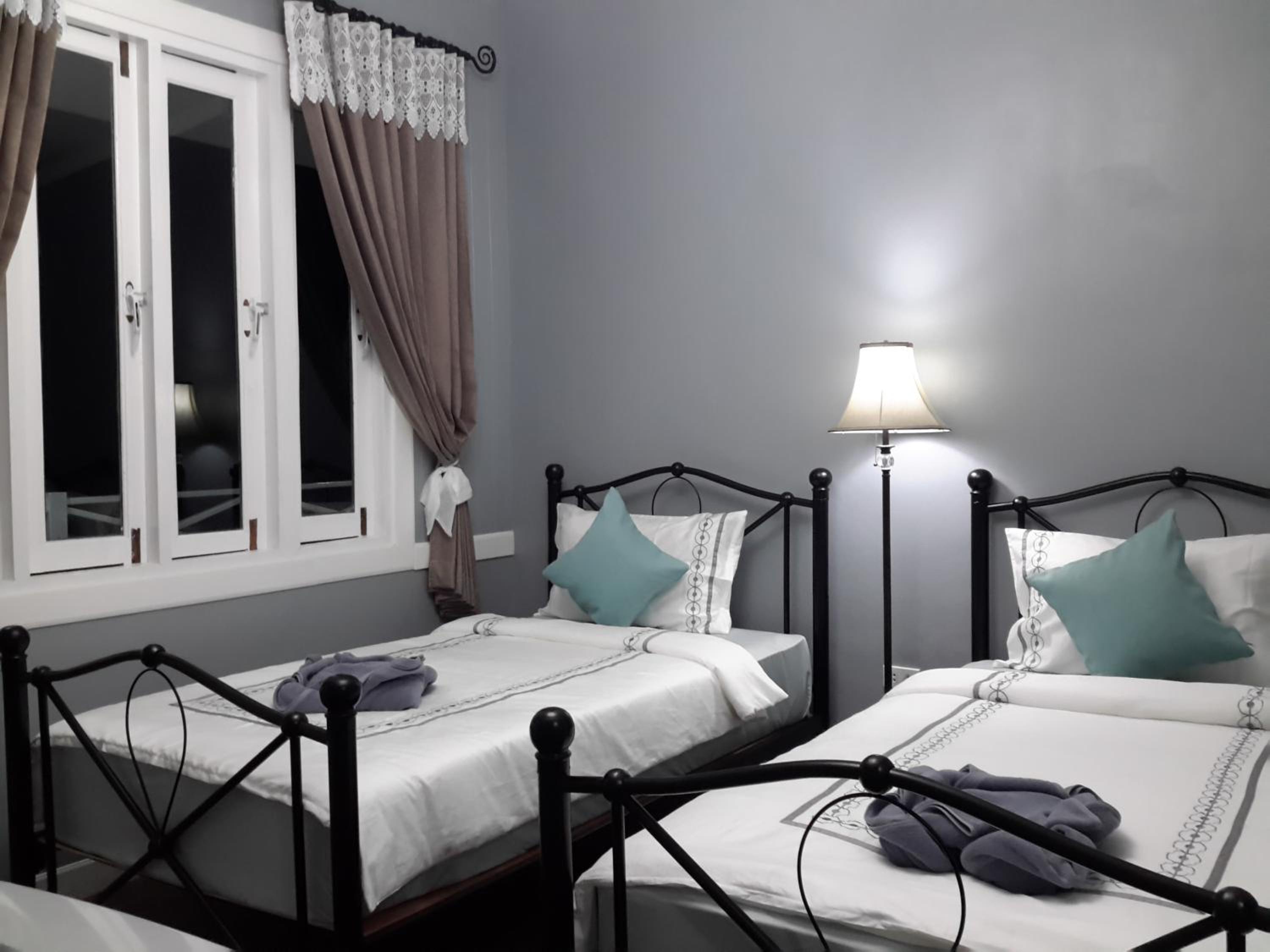 Deluxe Twin Room photo 3