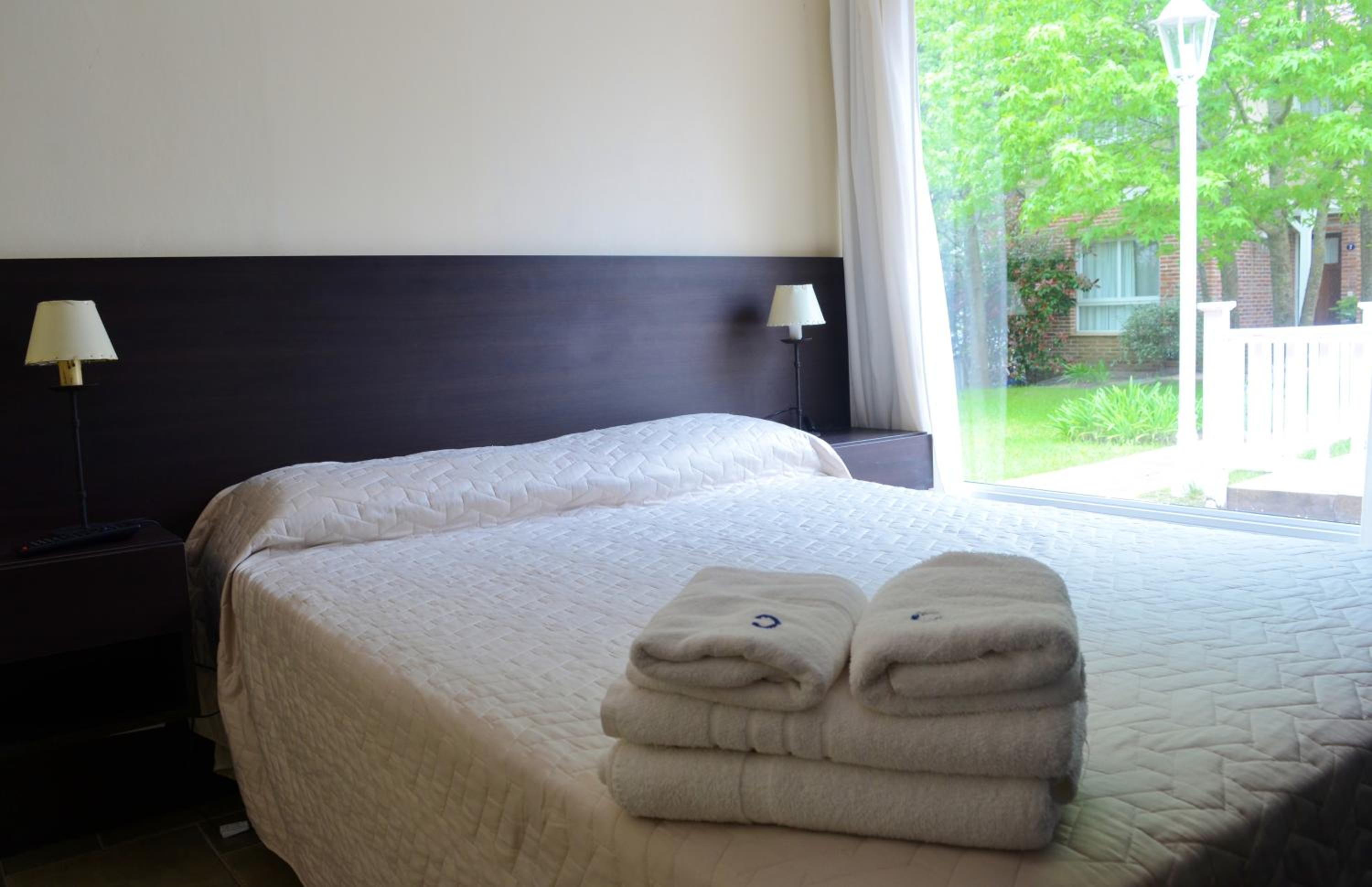 Apartment (2 Adults)