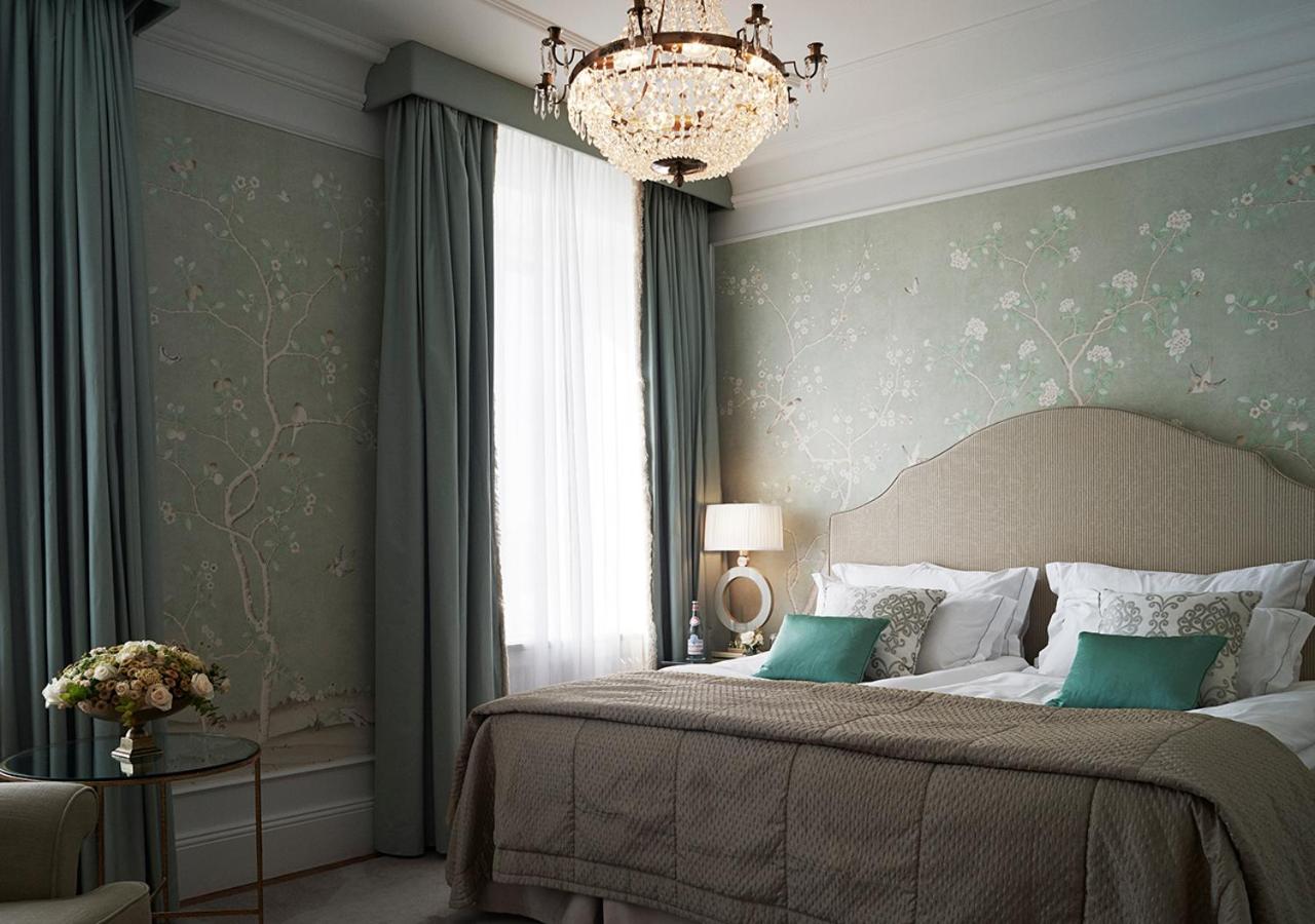 Superior Room (Facing Side Street or Courtyard)