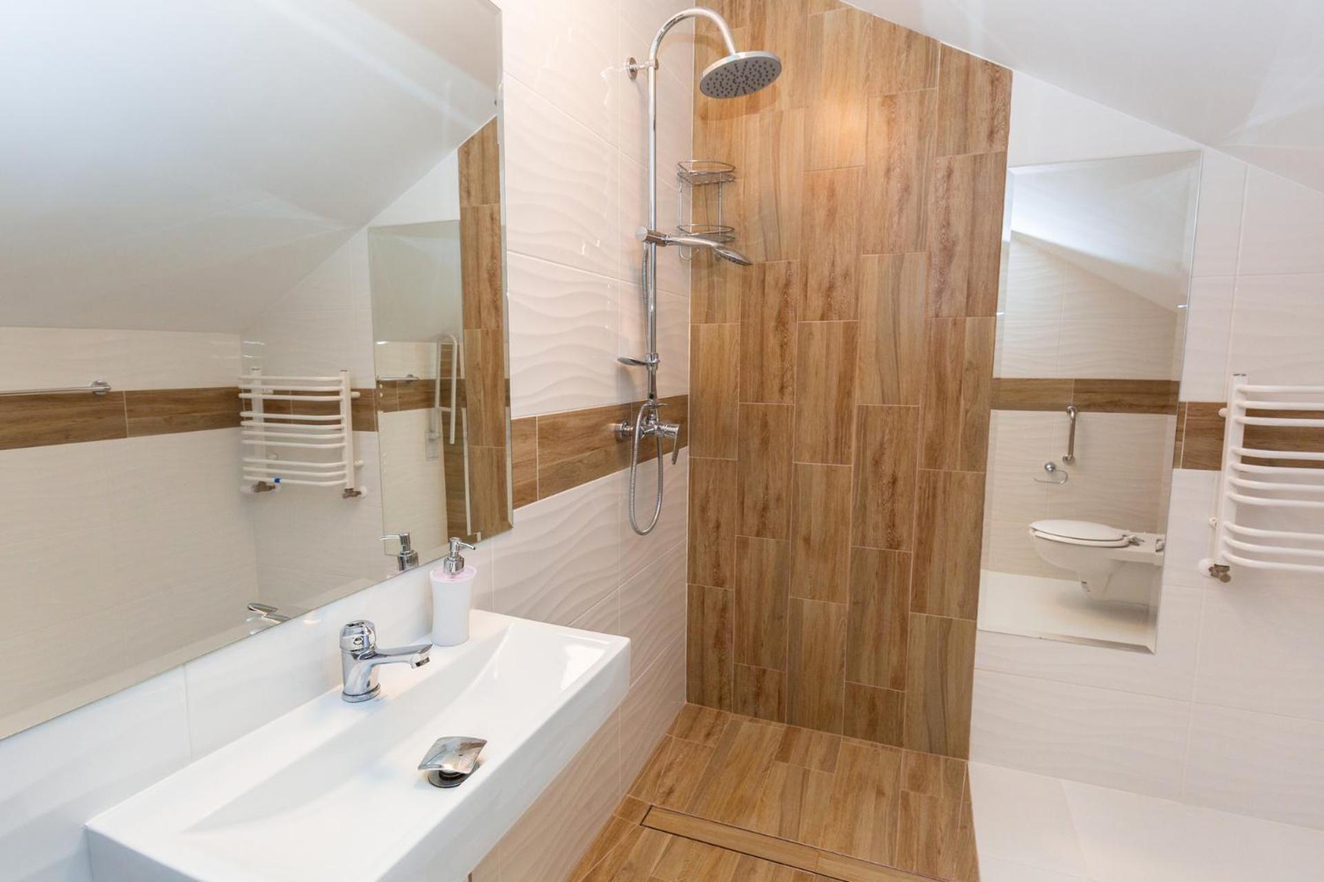 Standard Quadruple Room - Photo 3