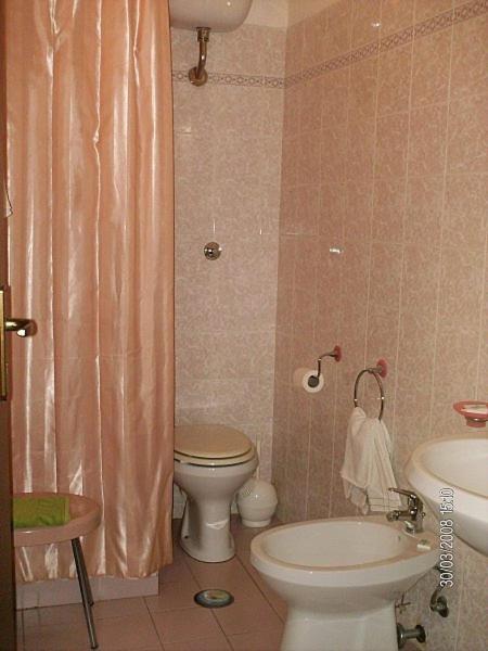 Standard Double Room with Balcony - Photo 2