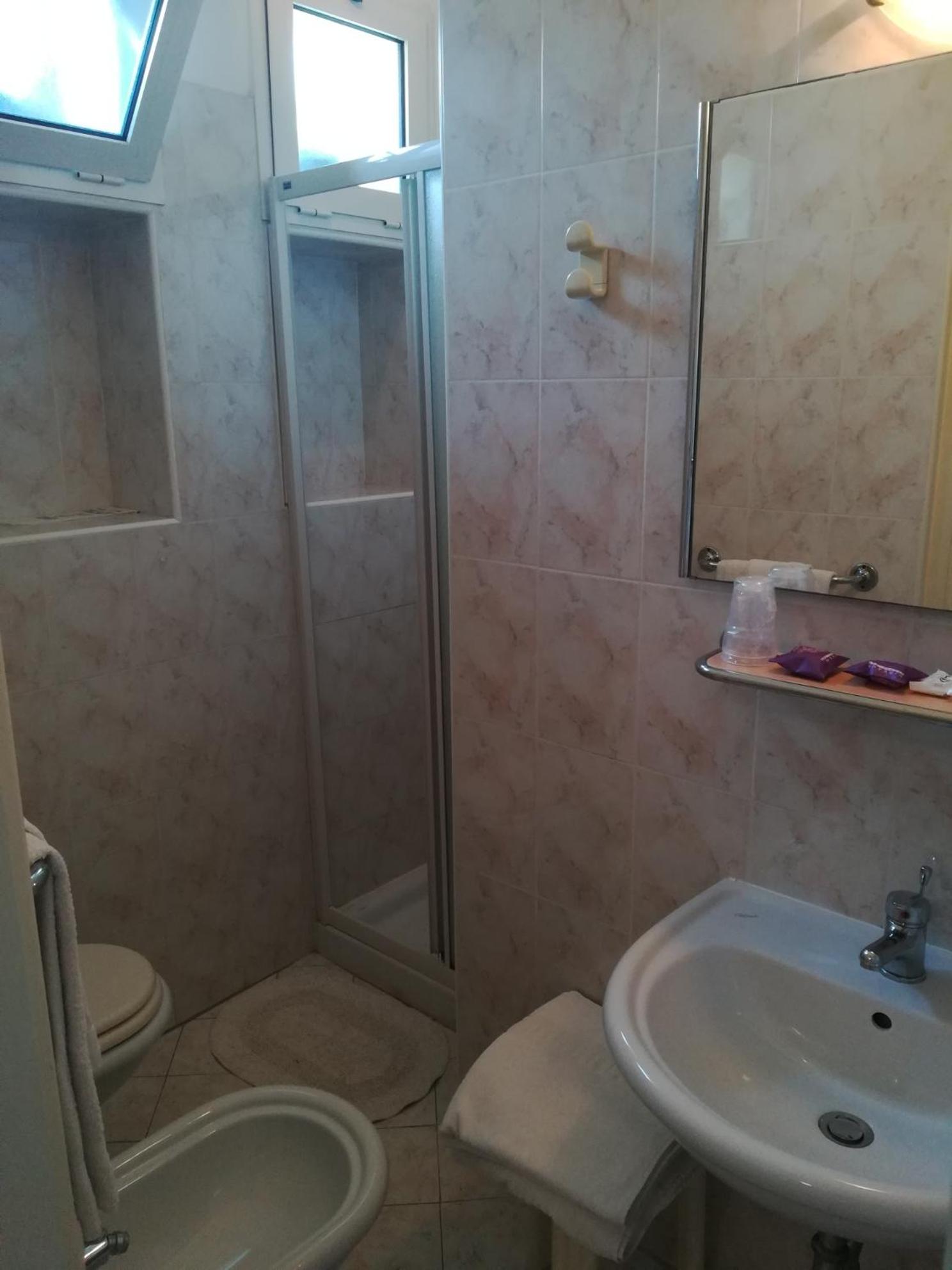 Double Room - Ground Floor photo 3