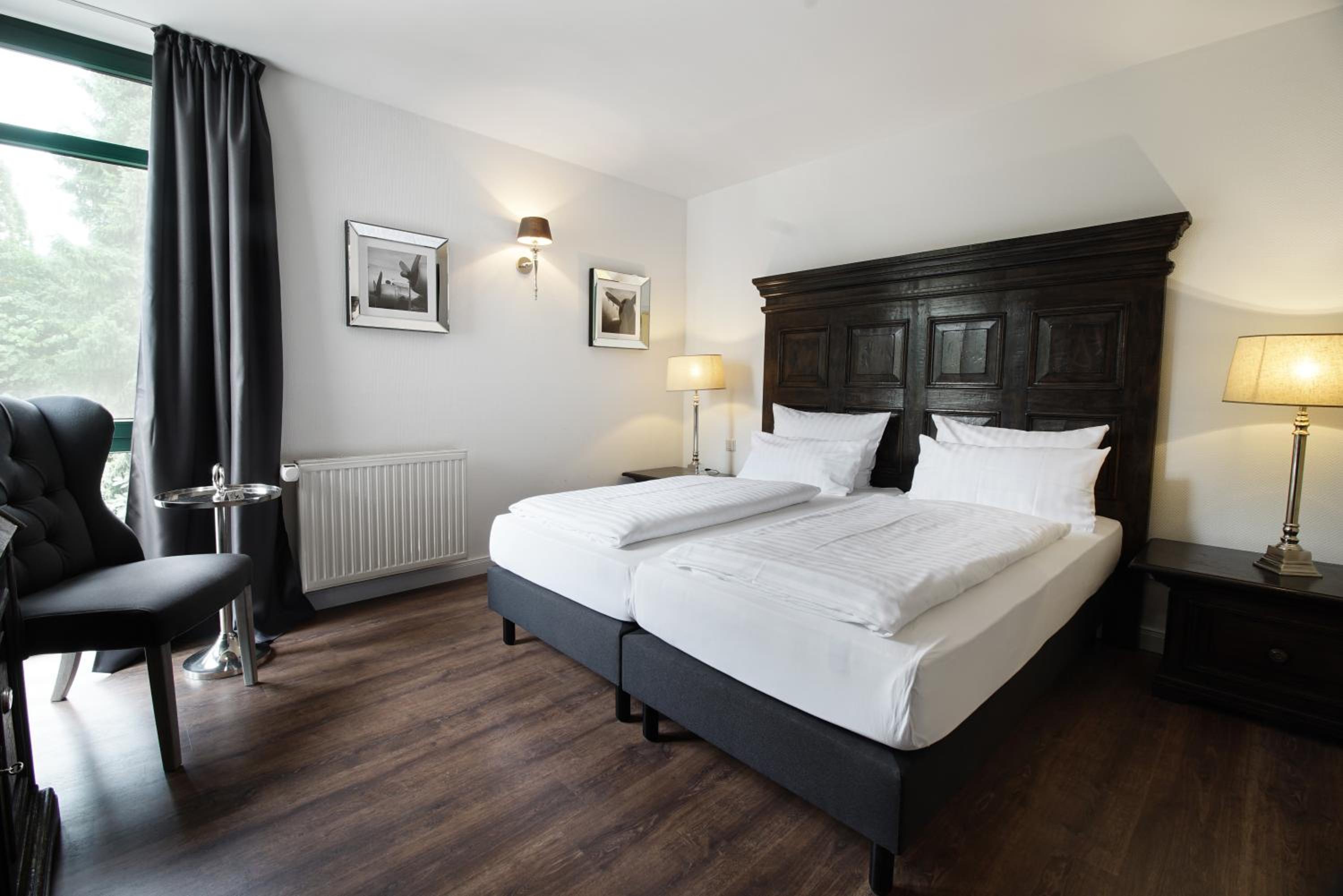 Double Room - Photo 7