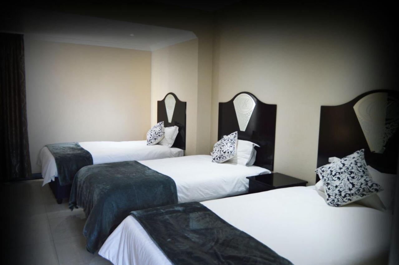 Basic Triple Room photo 1