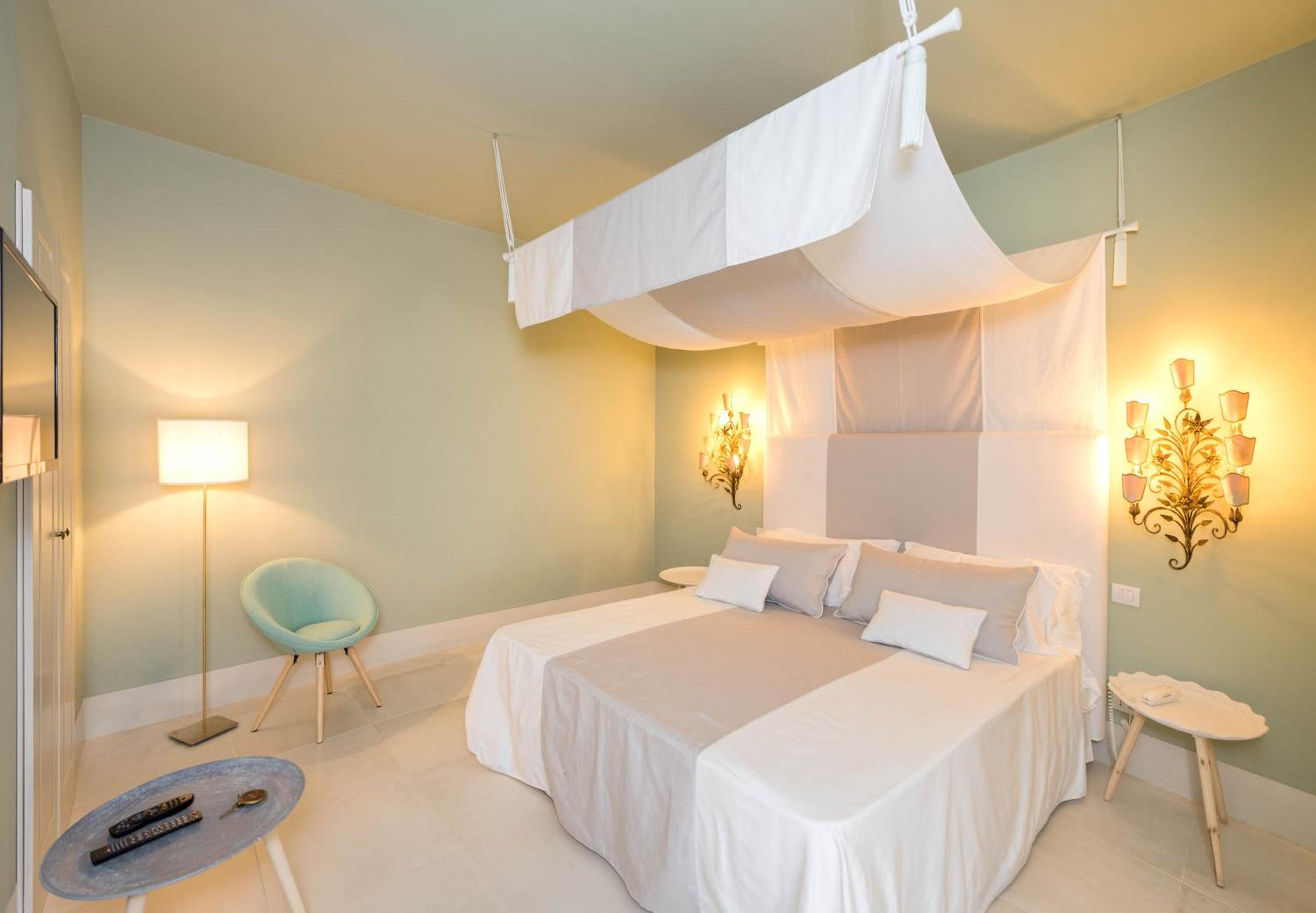 Deluxe Suite with Garden View - Photo 1