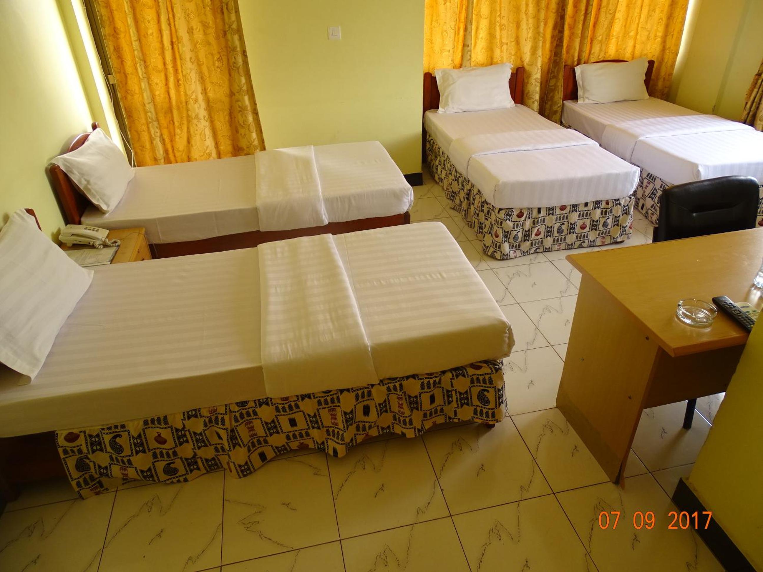 4-Bed Mixed Dormitory Room