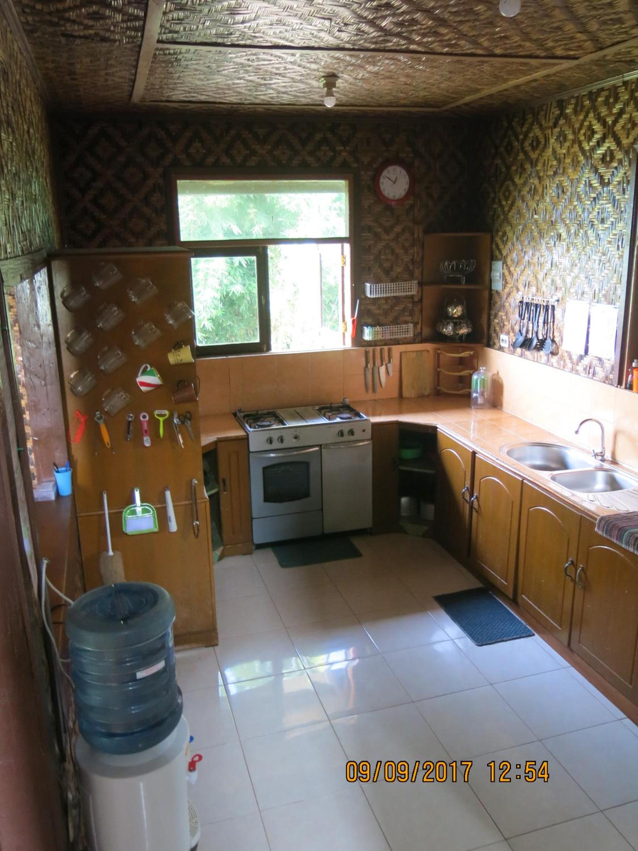 Three-Bedroom House - Photo 7