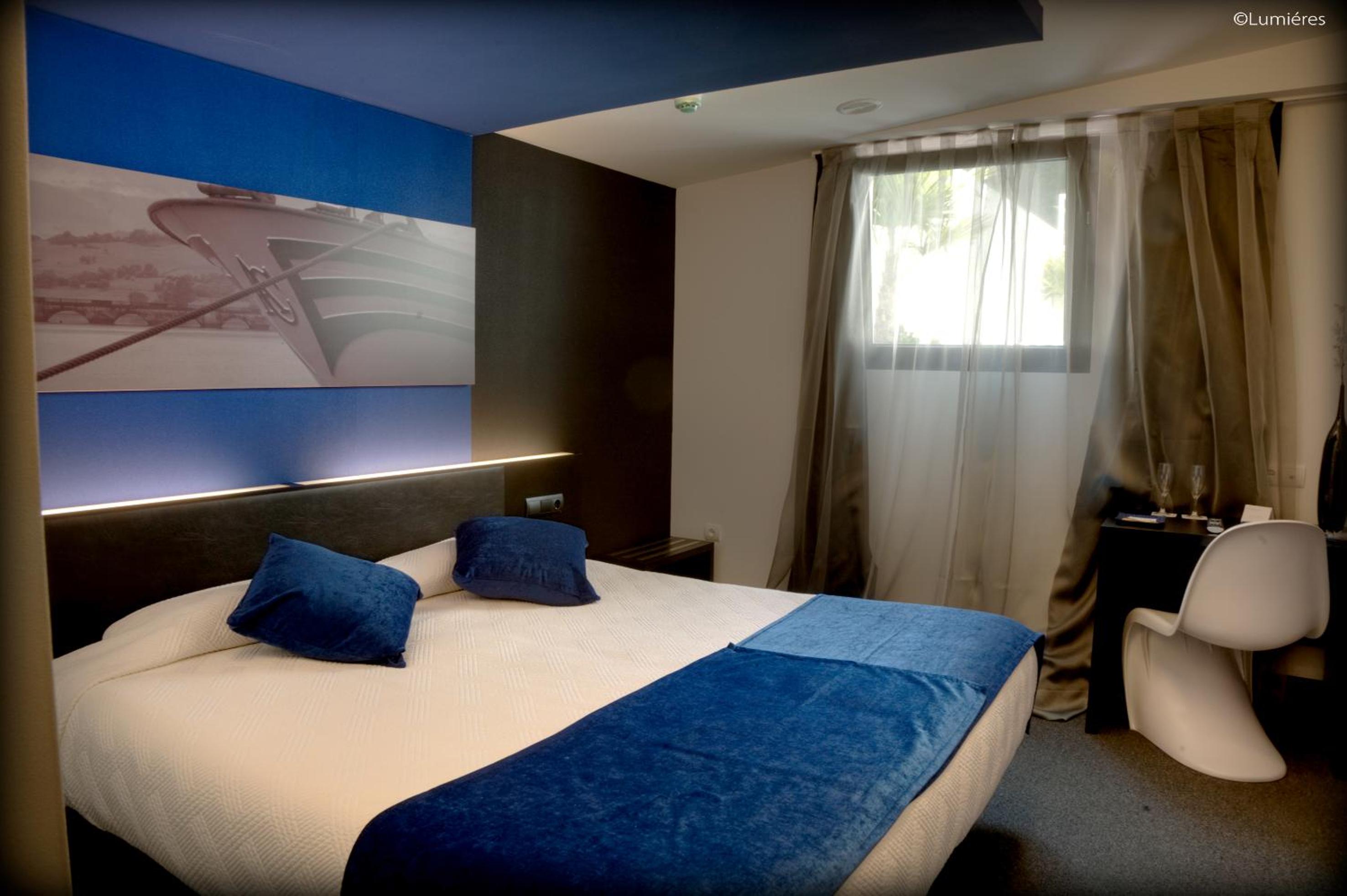 Economy Double Room under ground floor -1 - Photo 1