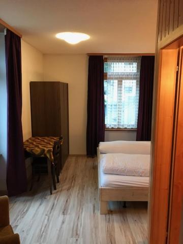 Double Room - Photo 2