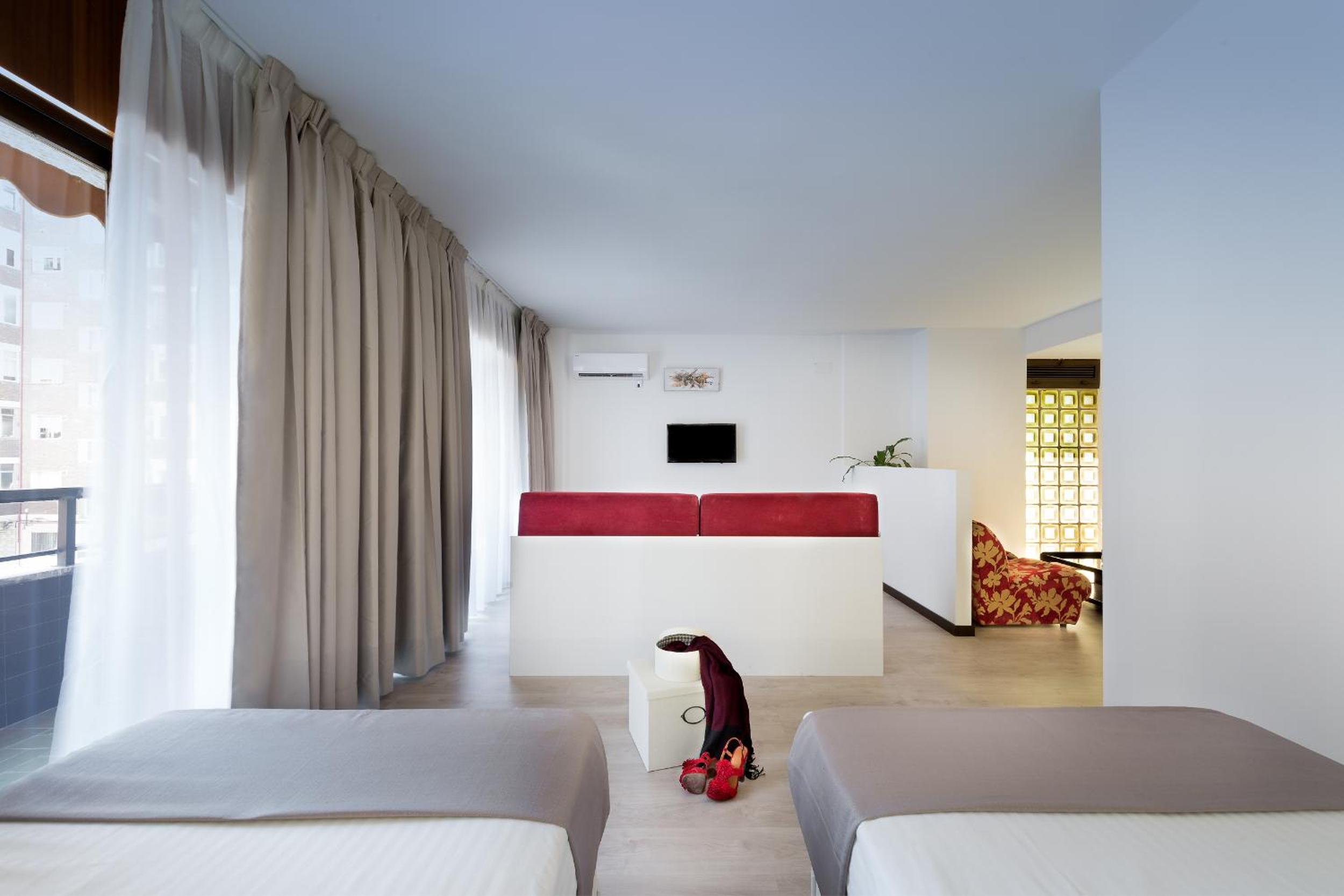 Junior Suite with Balcony photo 2
