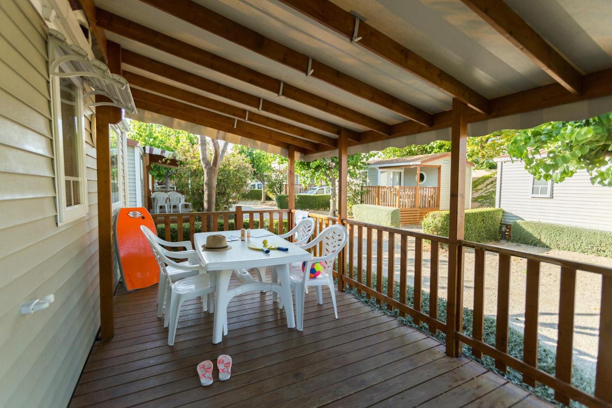 Three-Bedroom Mobile Home photo 3