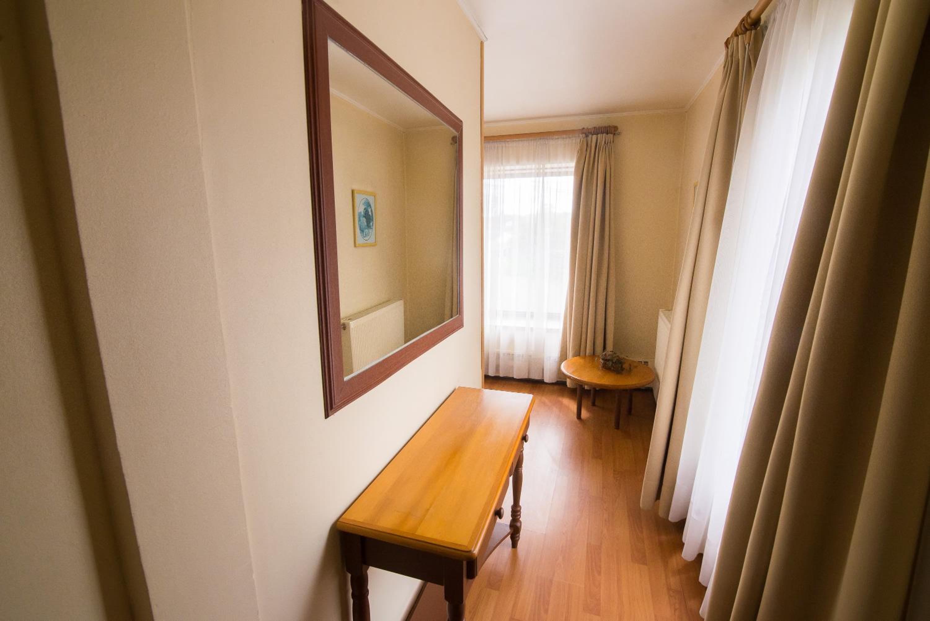 Suite with Lake View photo 1