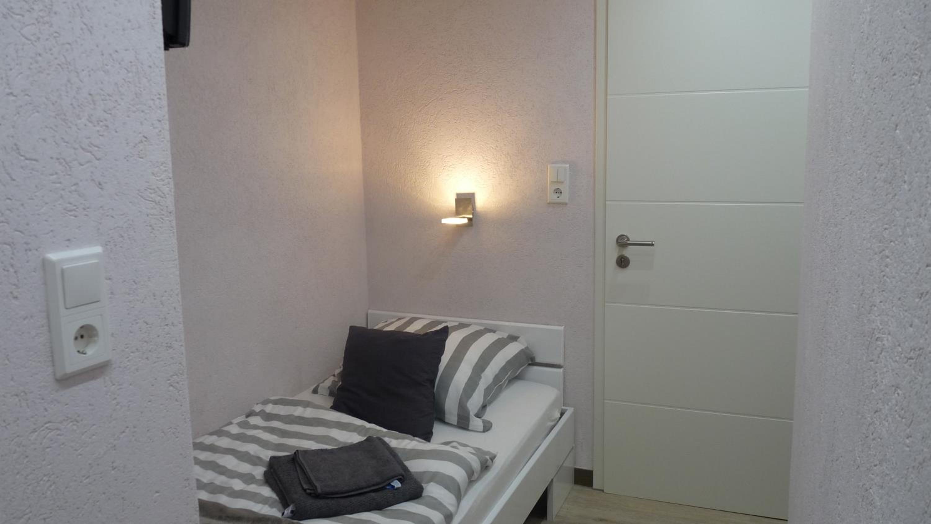 Single Room photo 2