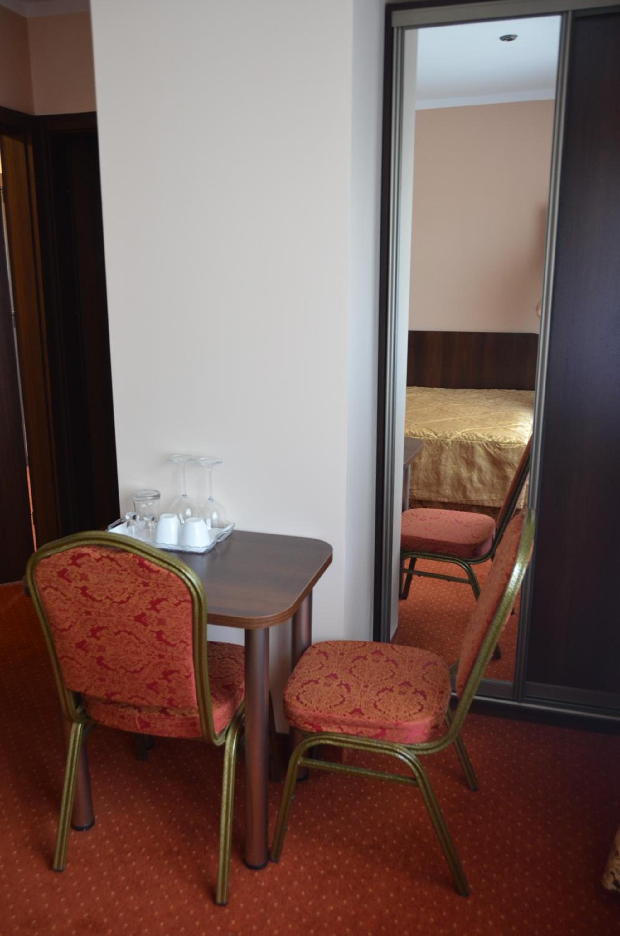 Small Double Room photo 2