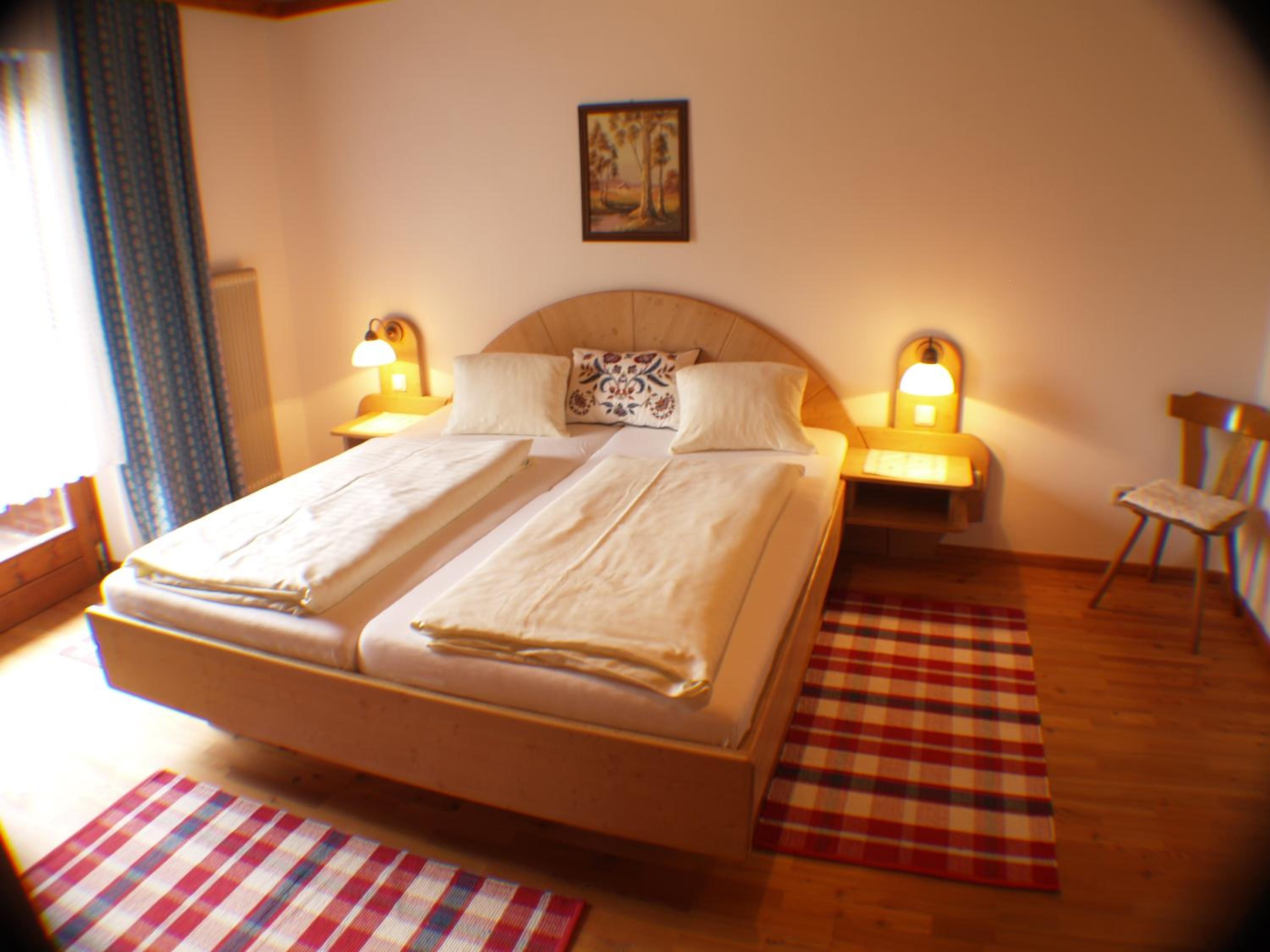 Three-Bedroom Apartment with Balcony photo 1