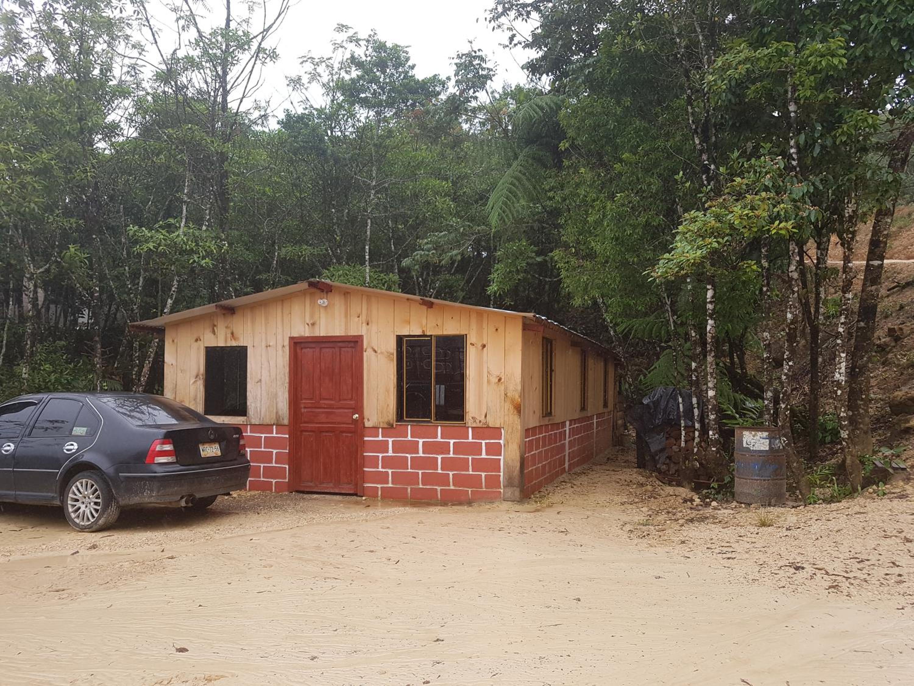 Two-Bedroom House - Photo 18