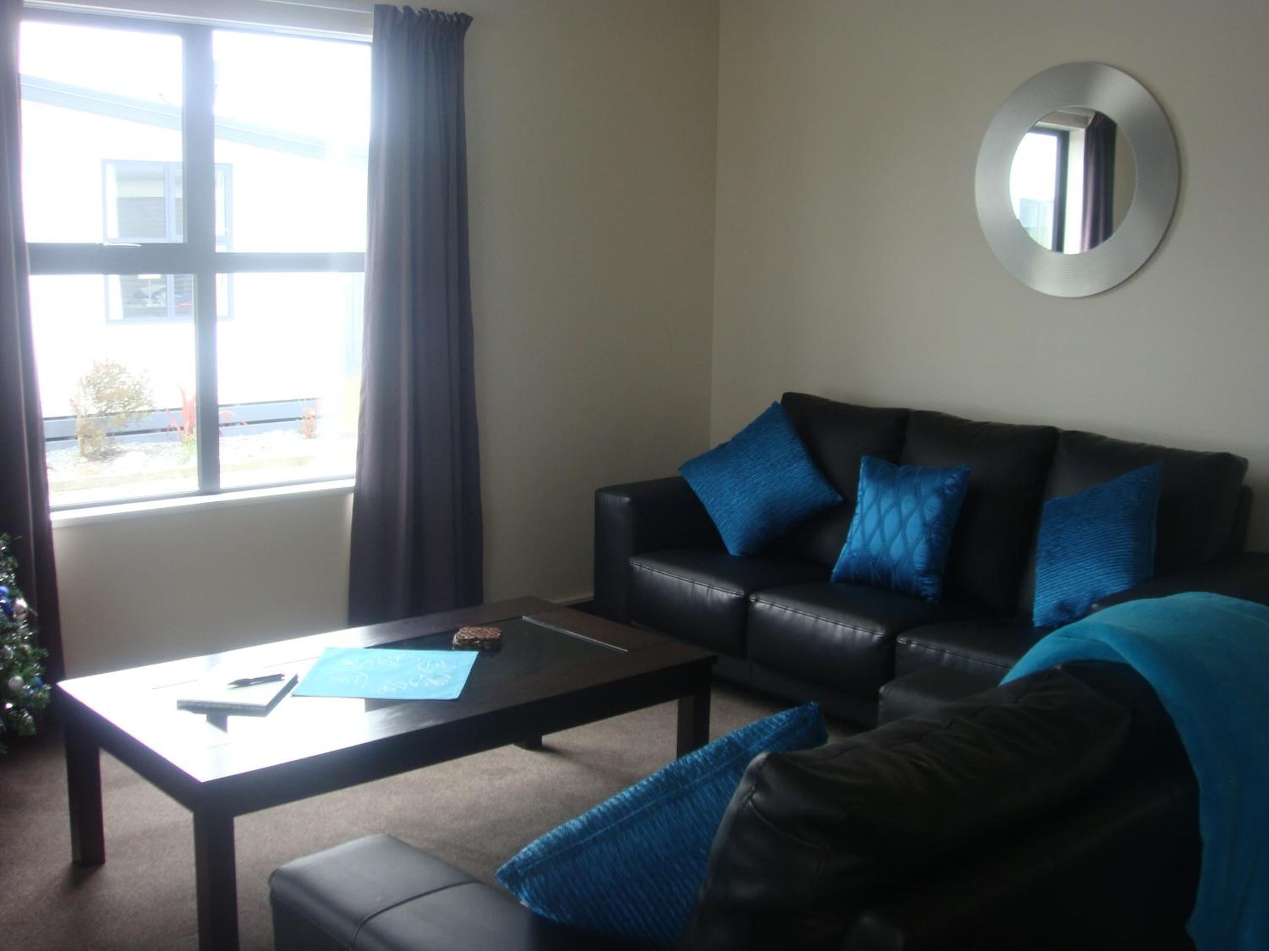 Two-Bedroom House C - Photo 3