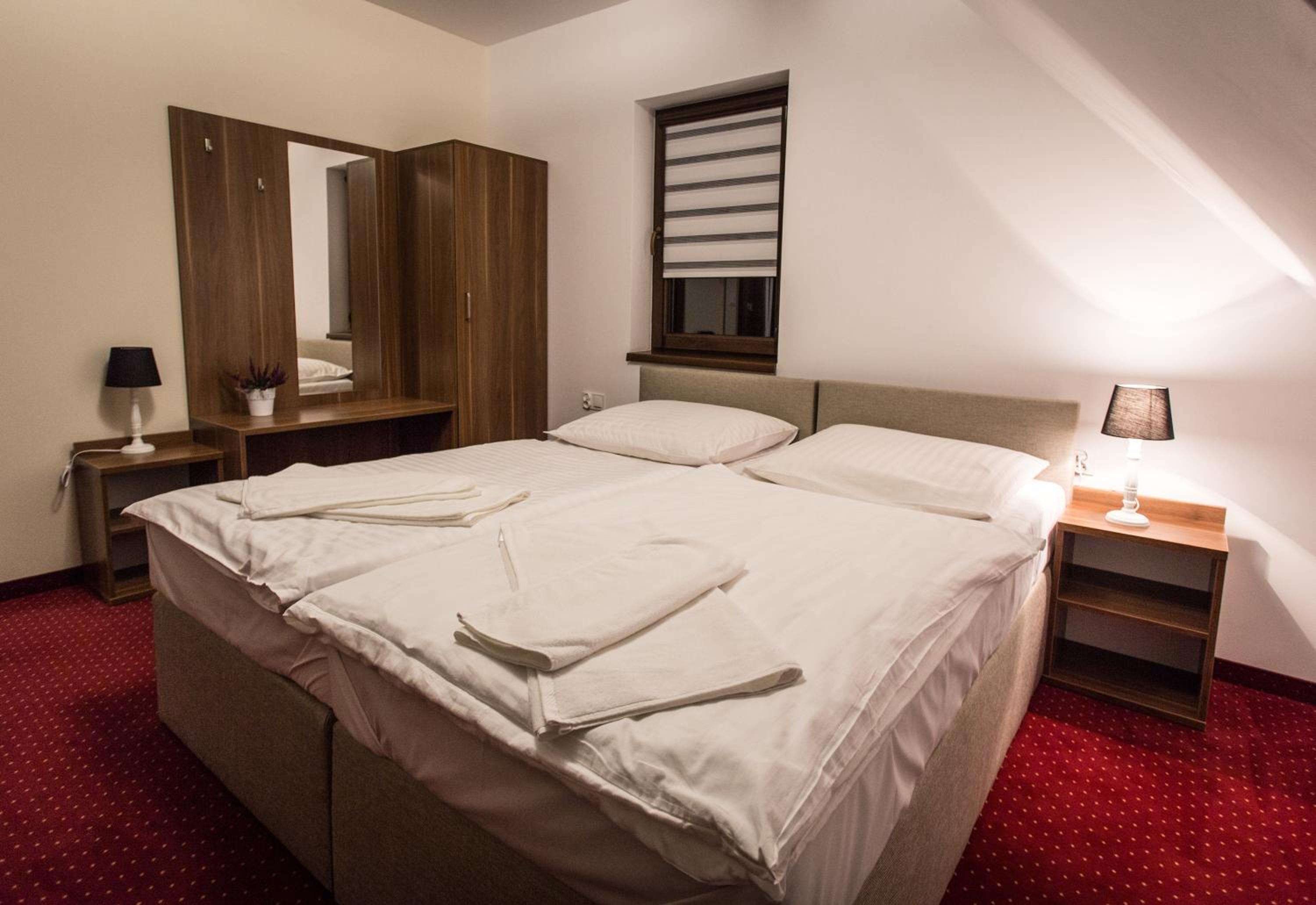 Double Room - Photo 3