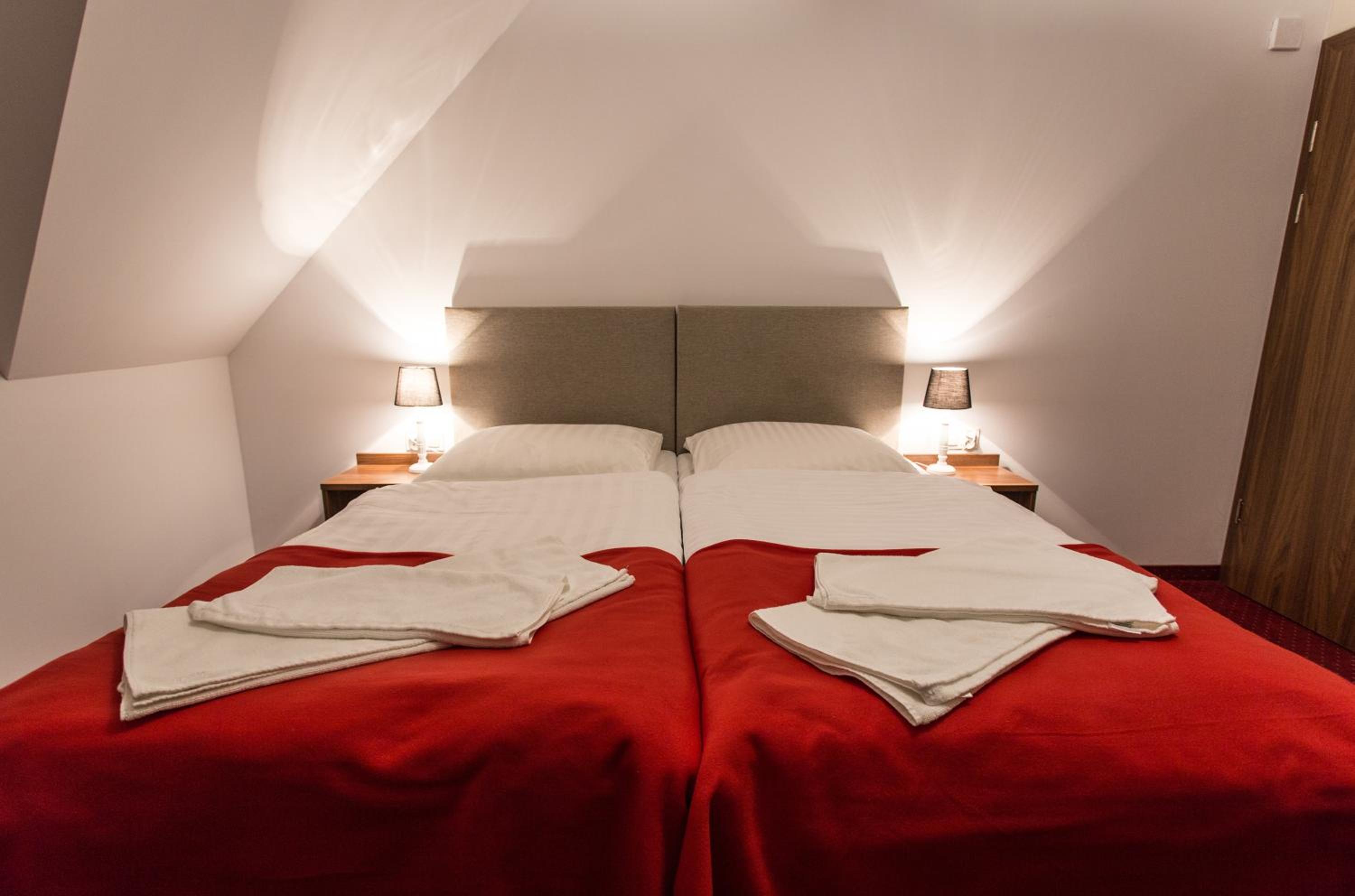Double Room - Photo 5