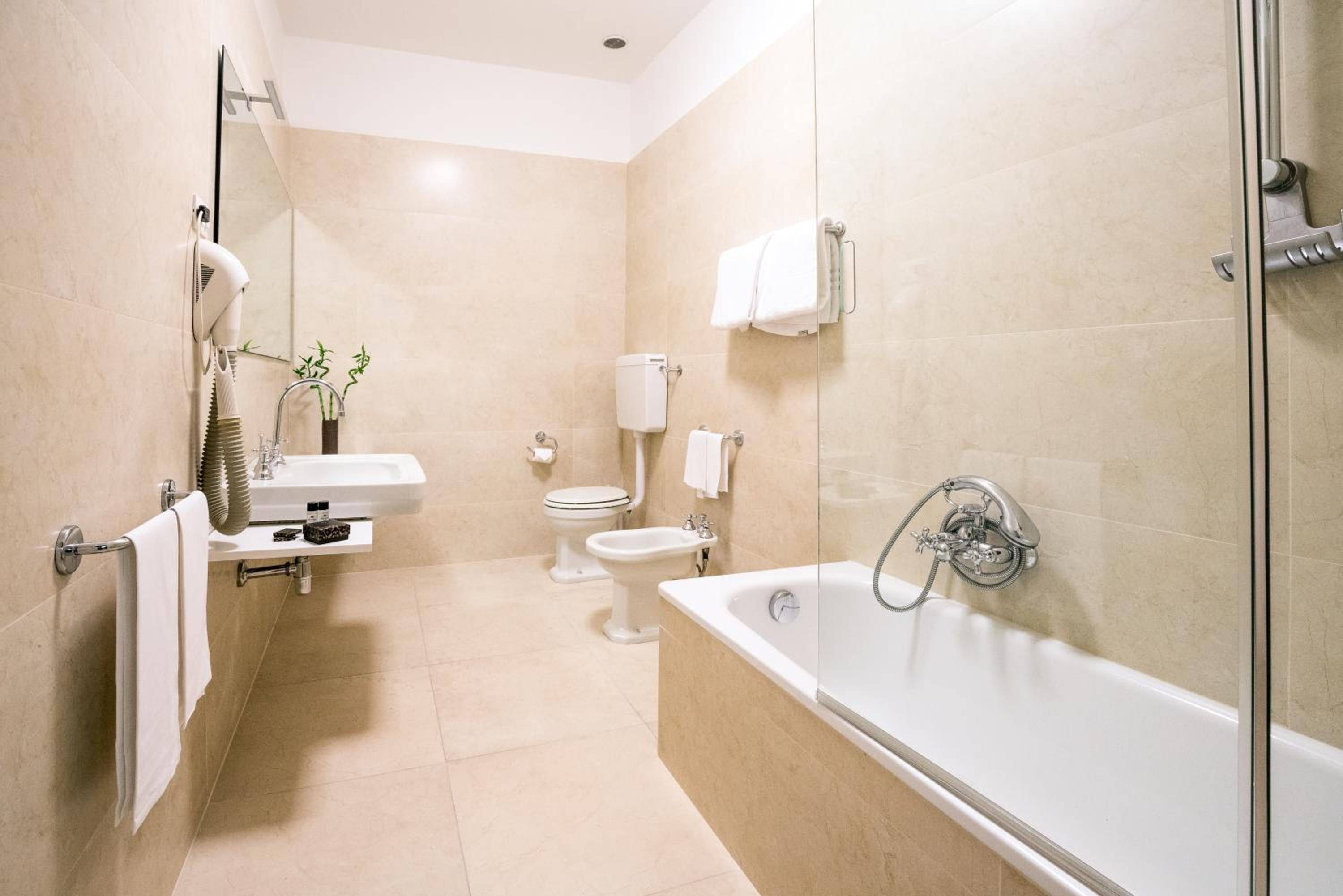 Triple Room - Photo 4