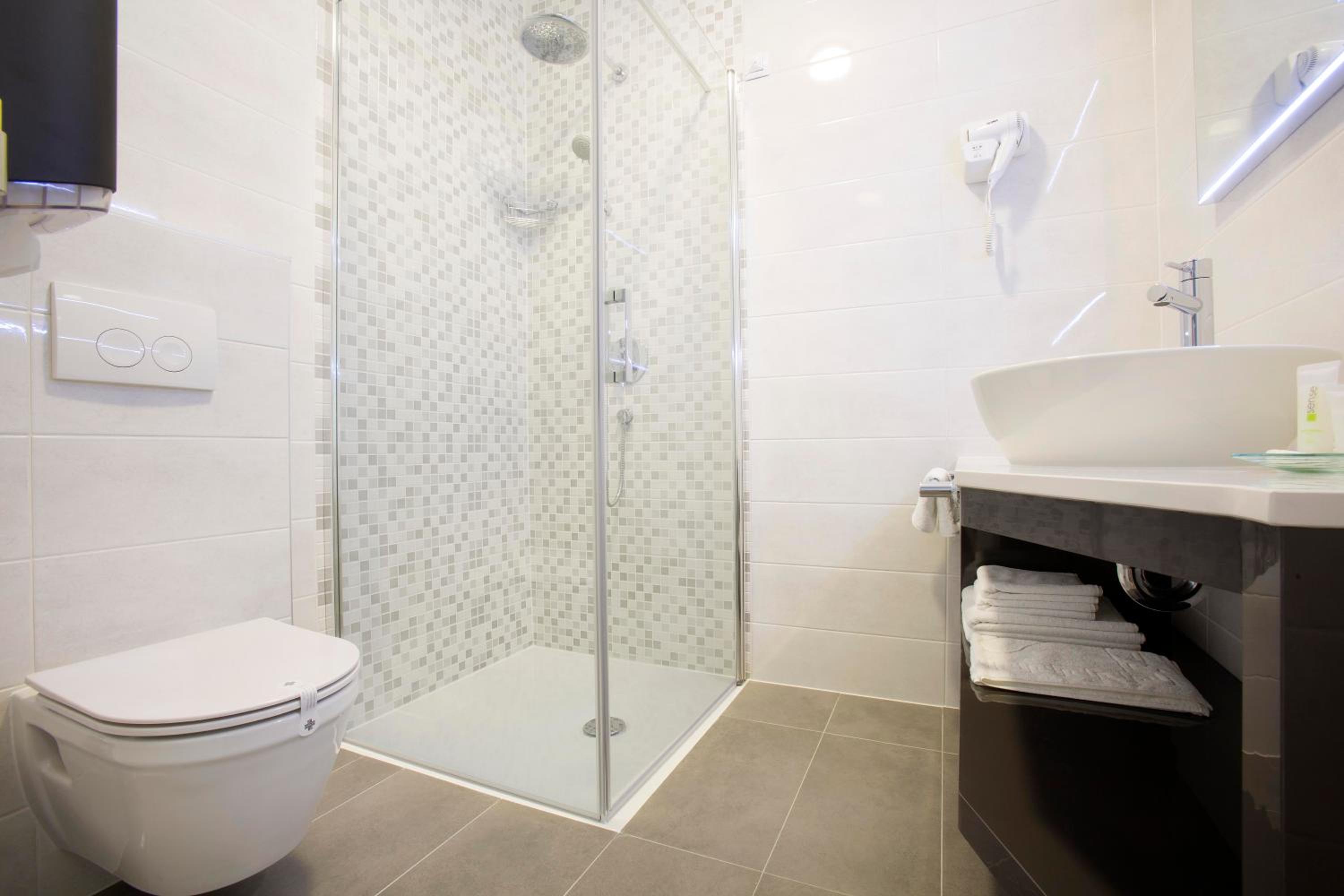 Superior Double or Twin Room with Terrace - Photo 21