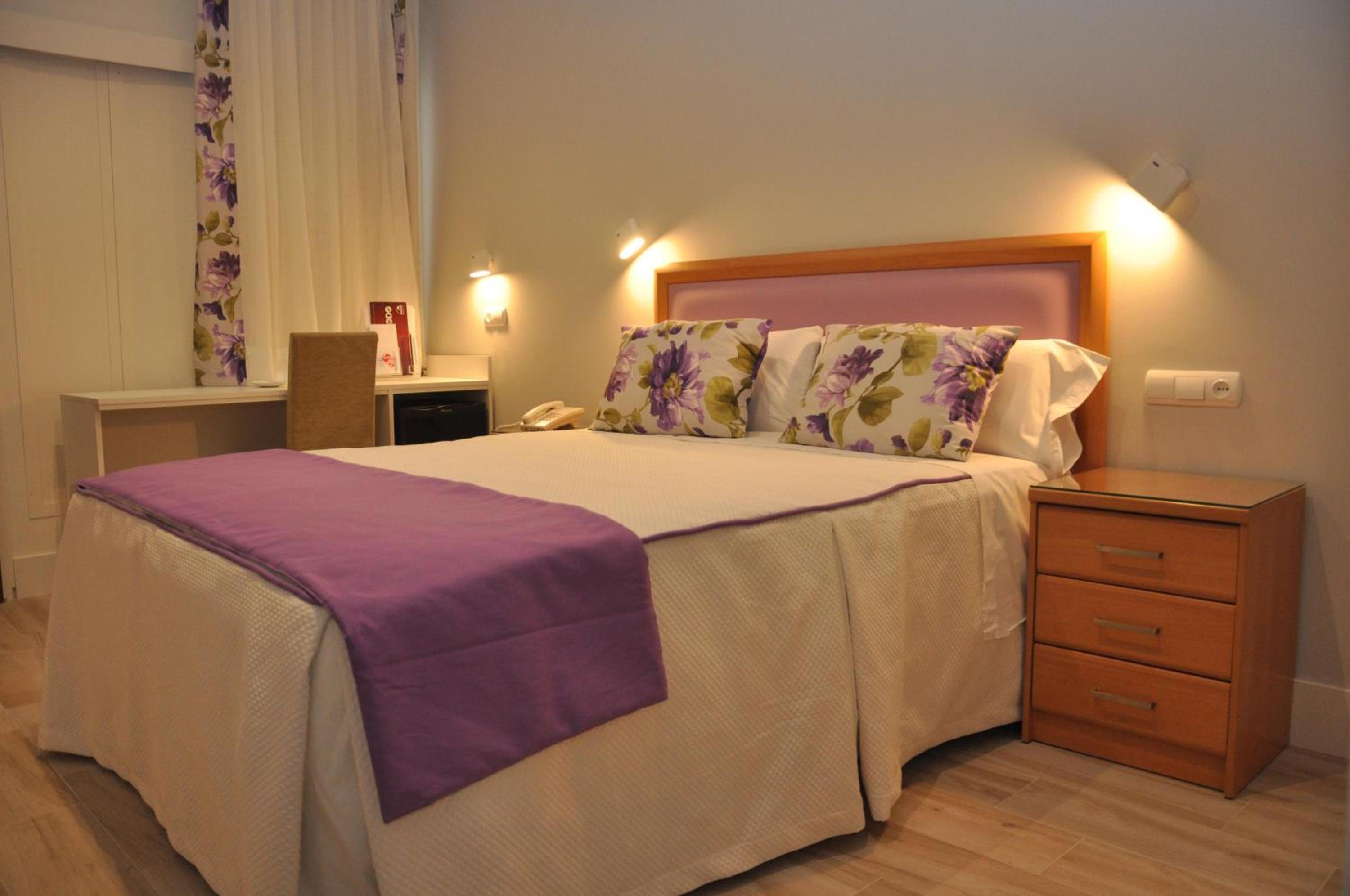 Double Room - 1 Bed - Photo 9