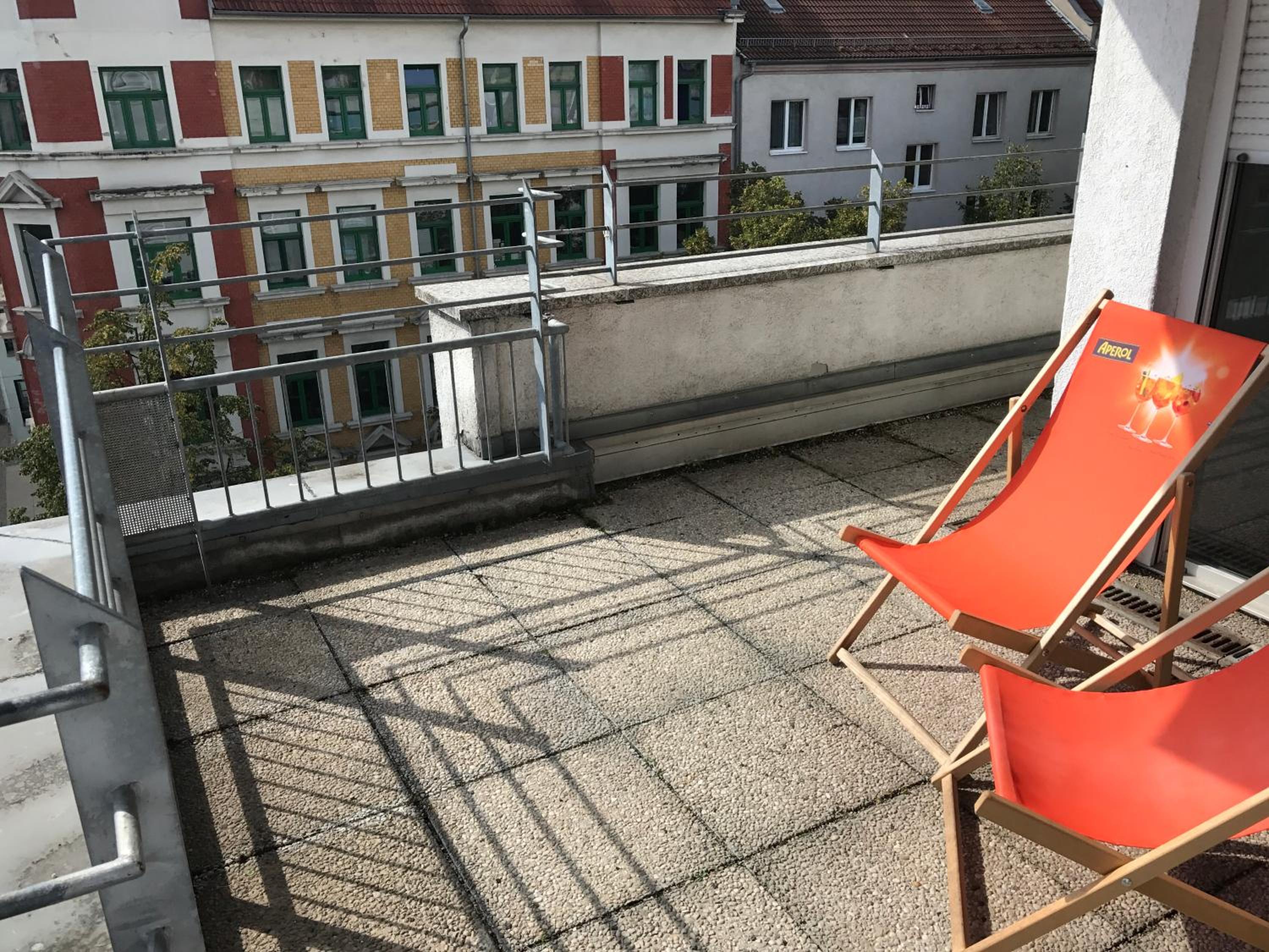 Apartment with Terrace - Photo 6
