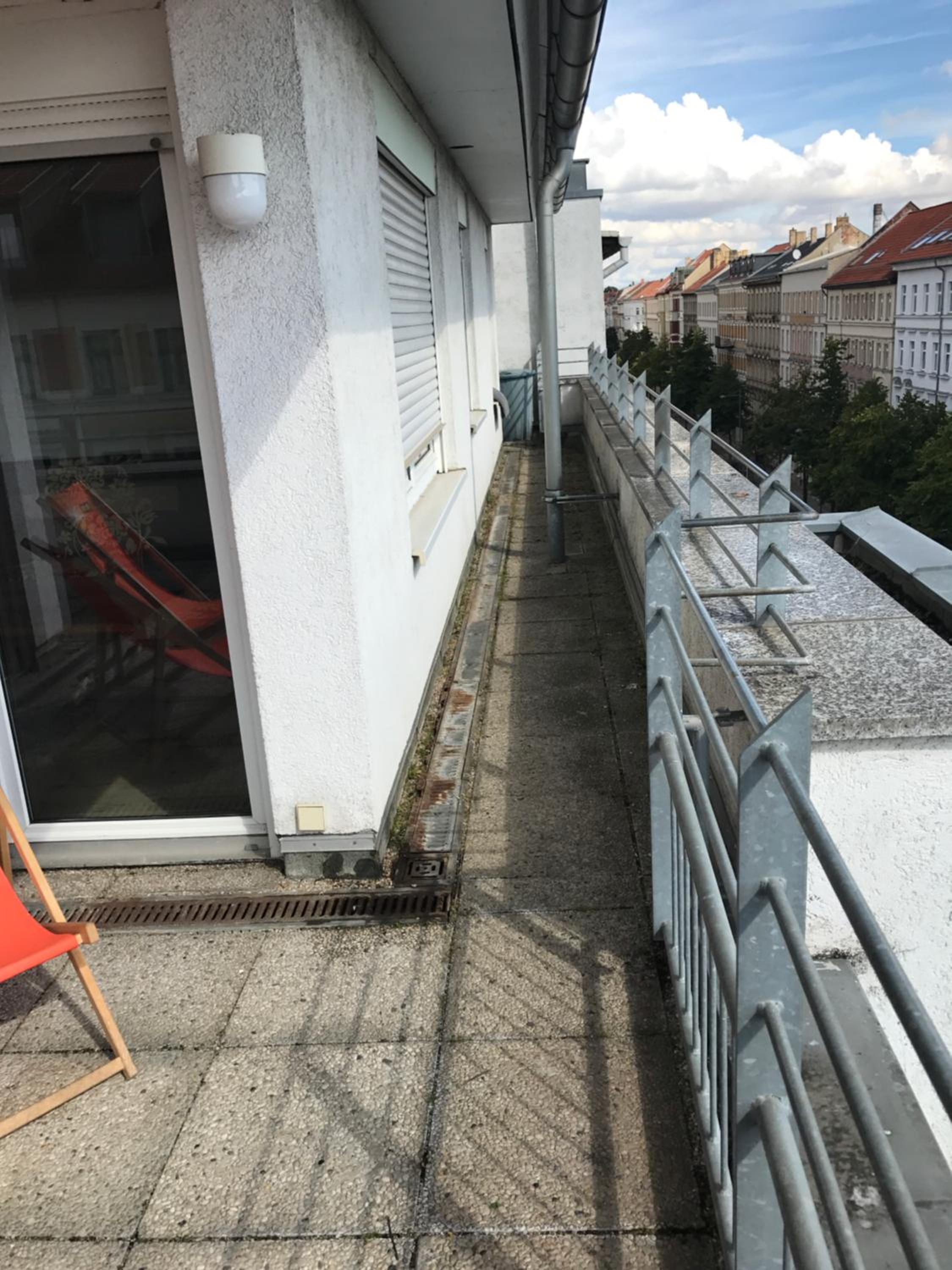 Apartment with Terrace - Photo 7