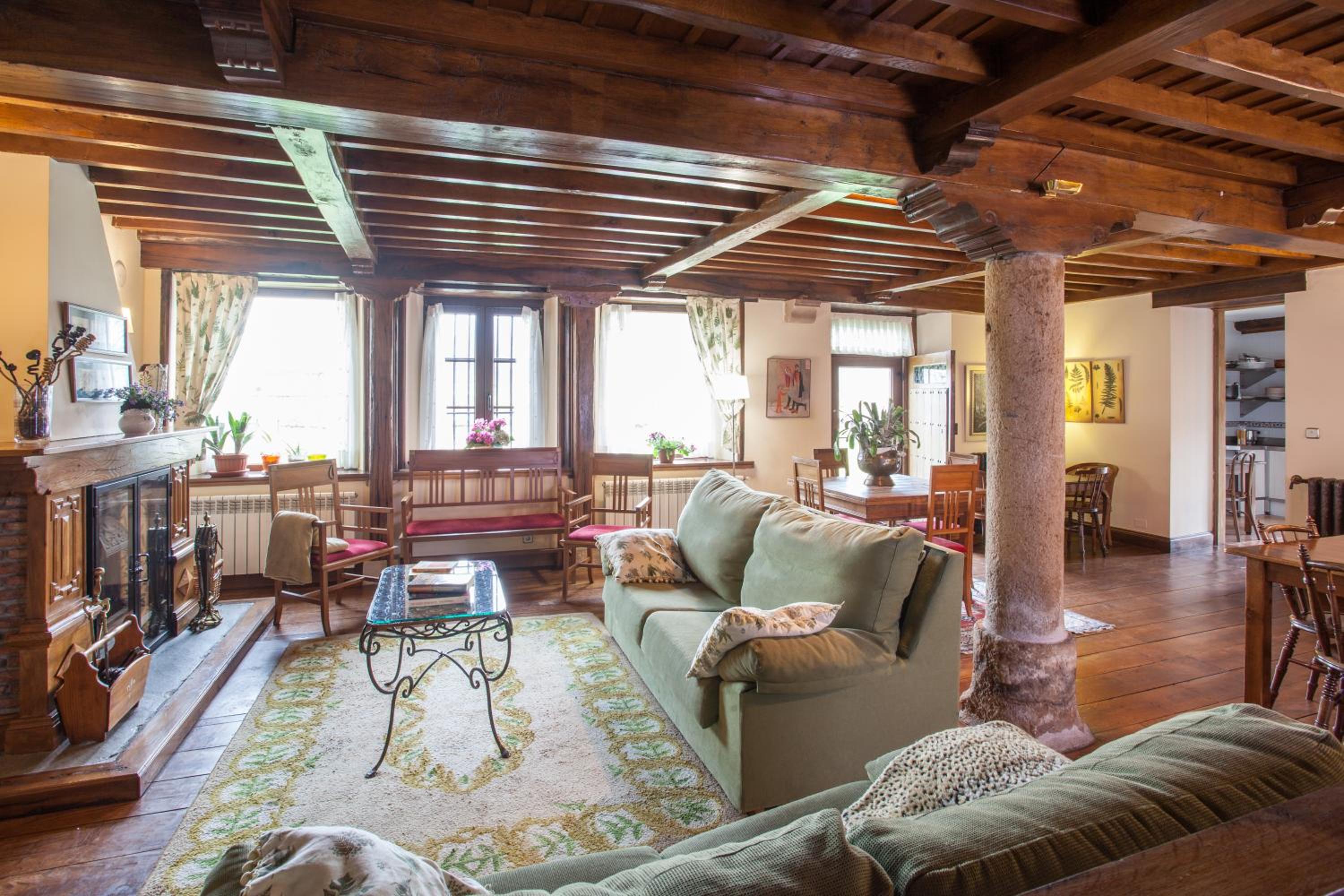 Casa de Seis Habitaciones