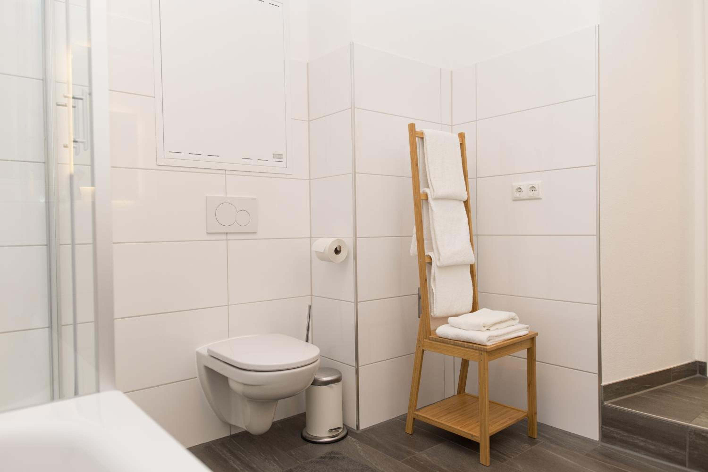 Studio Apartment - Photo 3