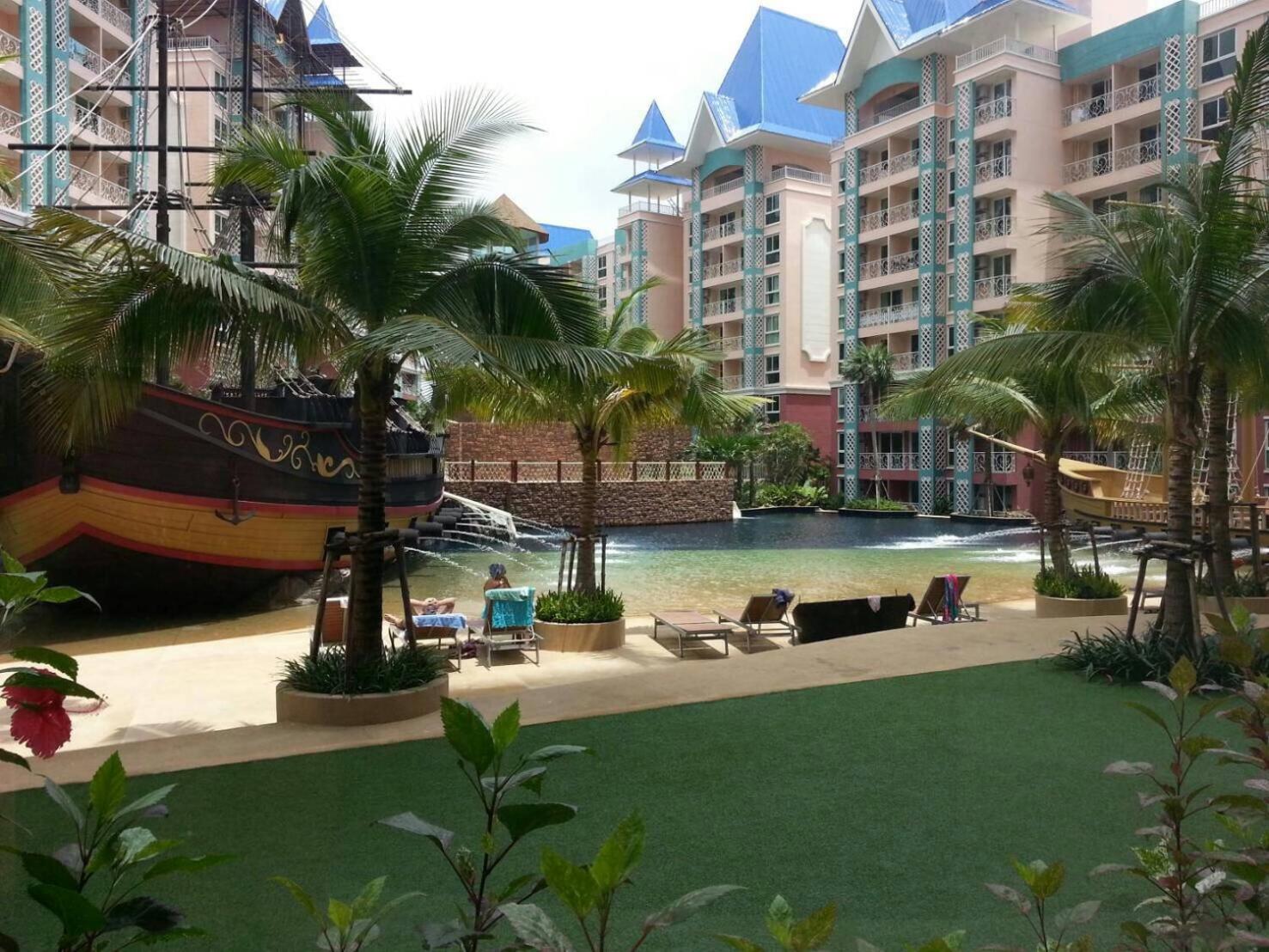Apartment with Garden View photo 2