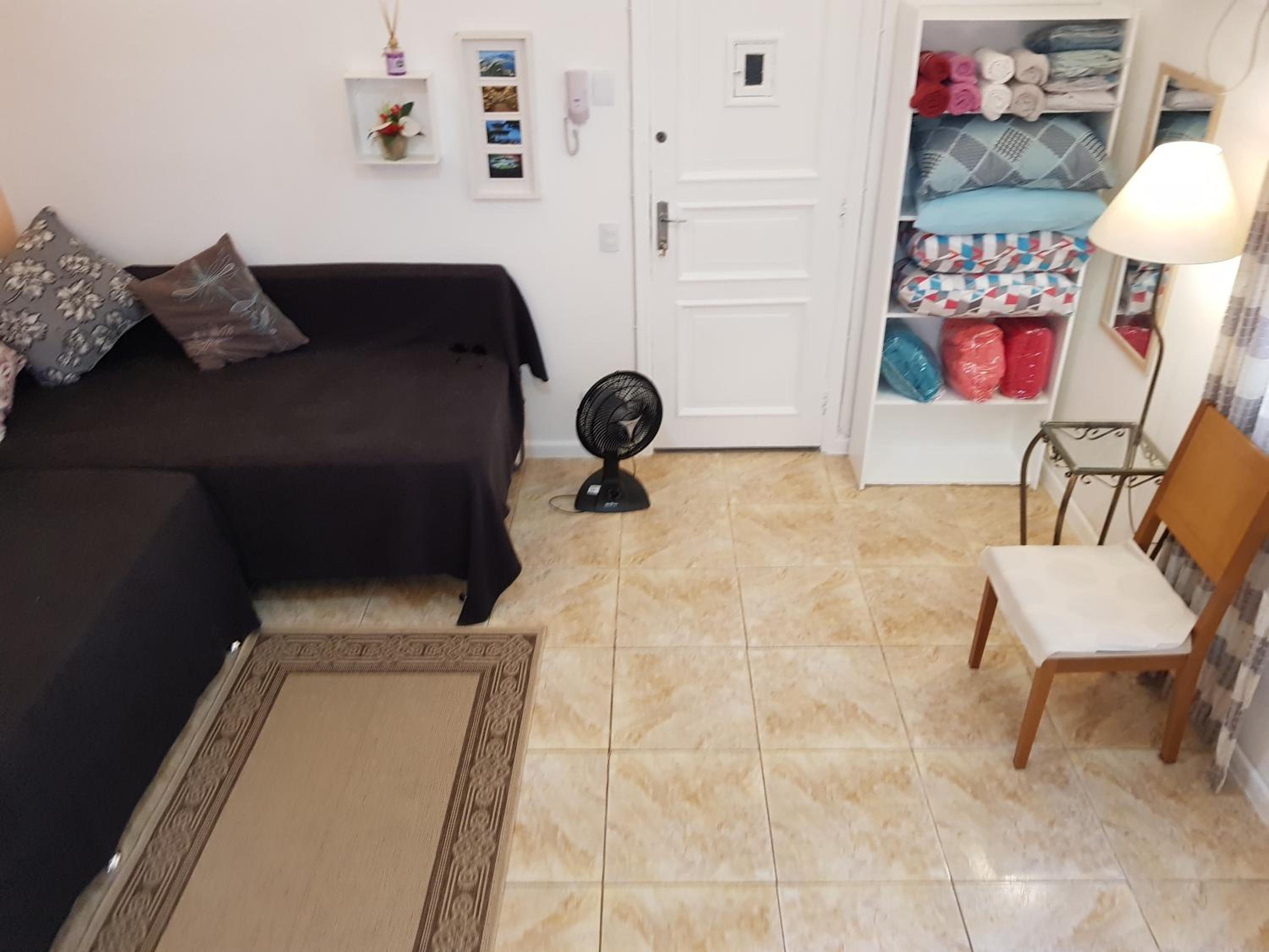 Studio Apartment - Photo 2