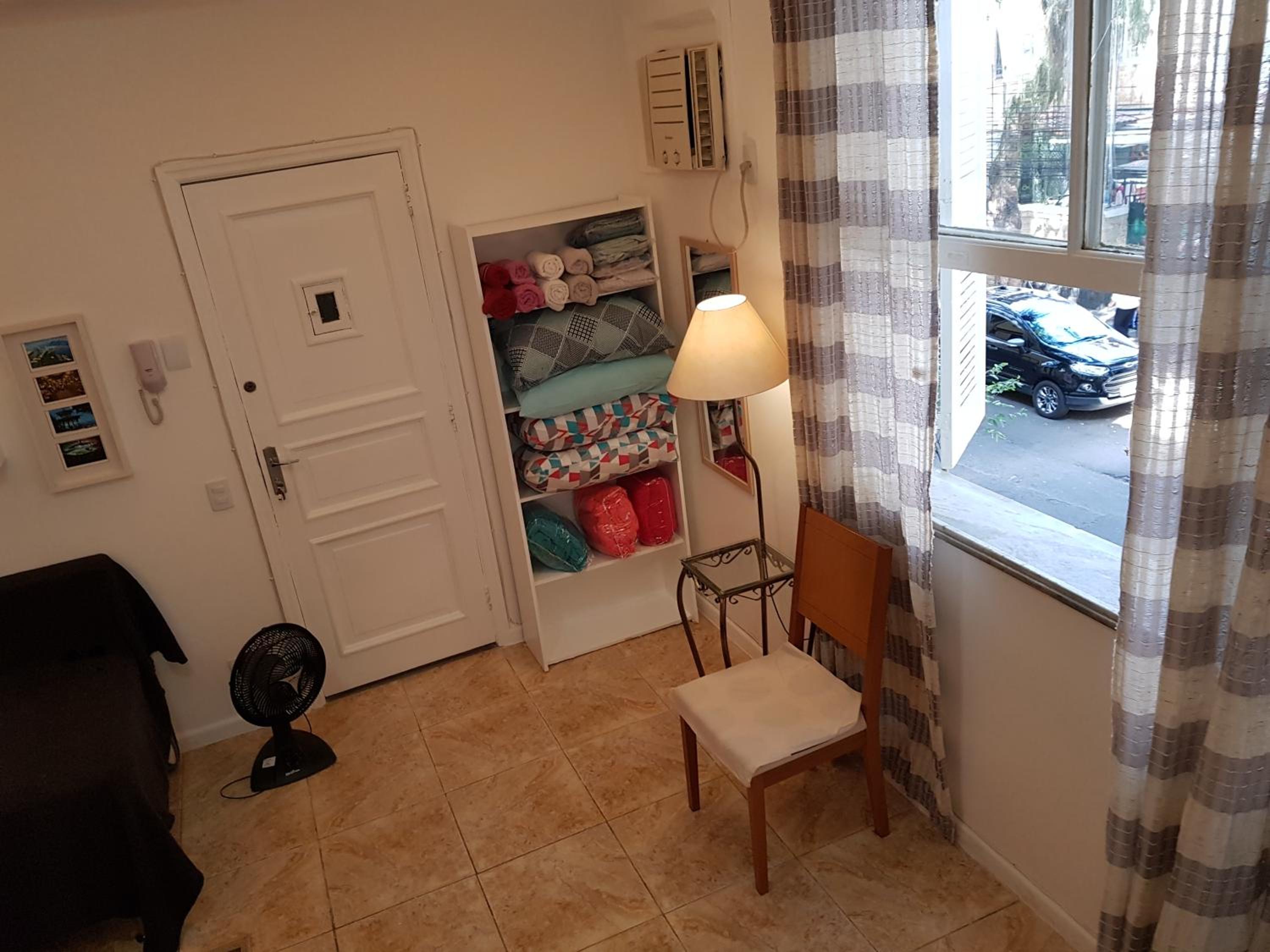 Studio Apartment - Photo 44