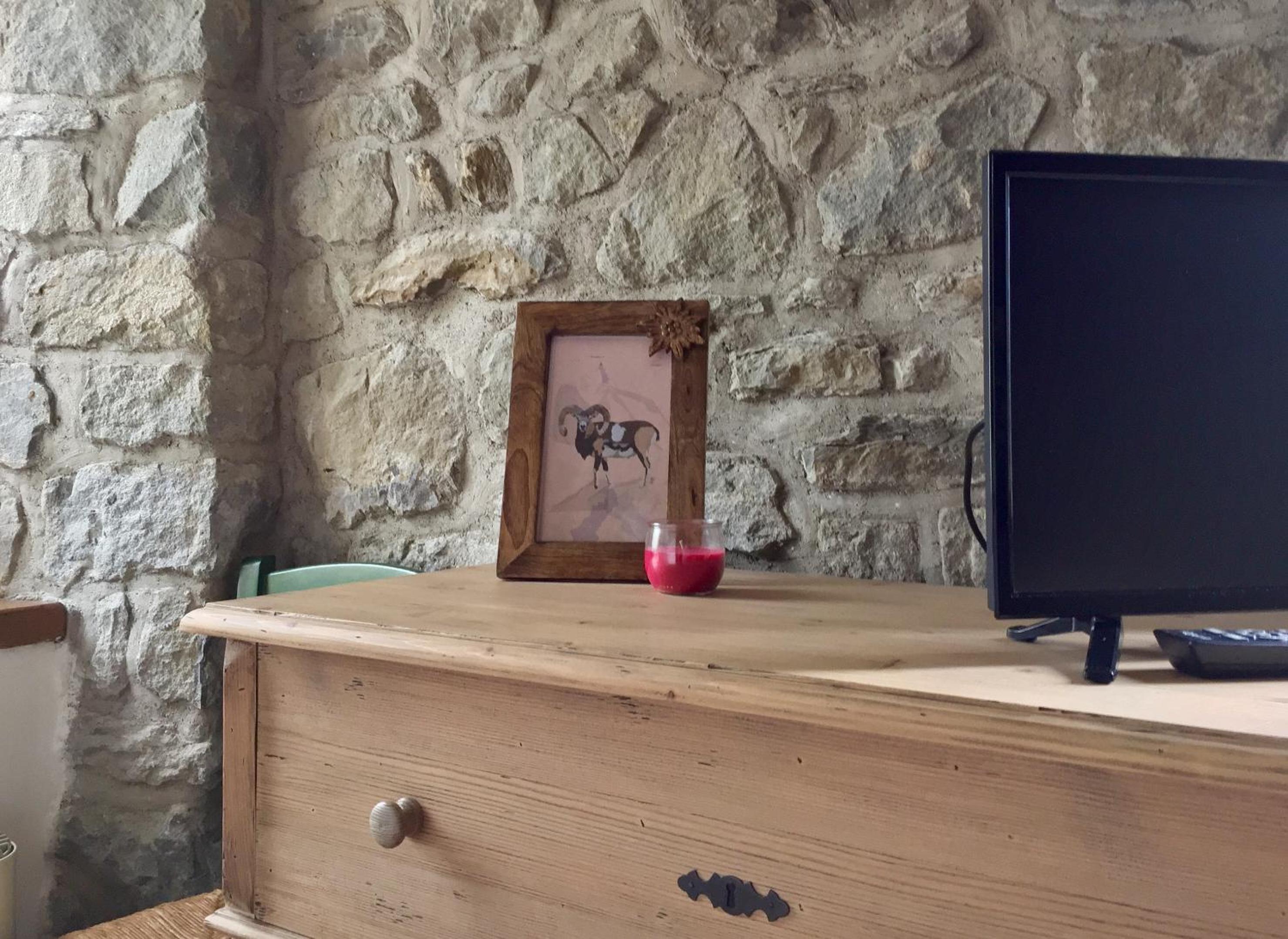 Double Room - Photo 12
