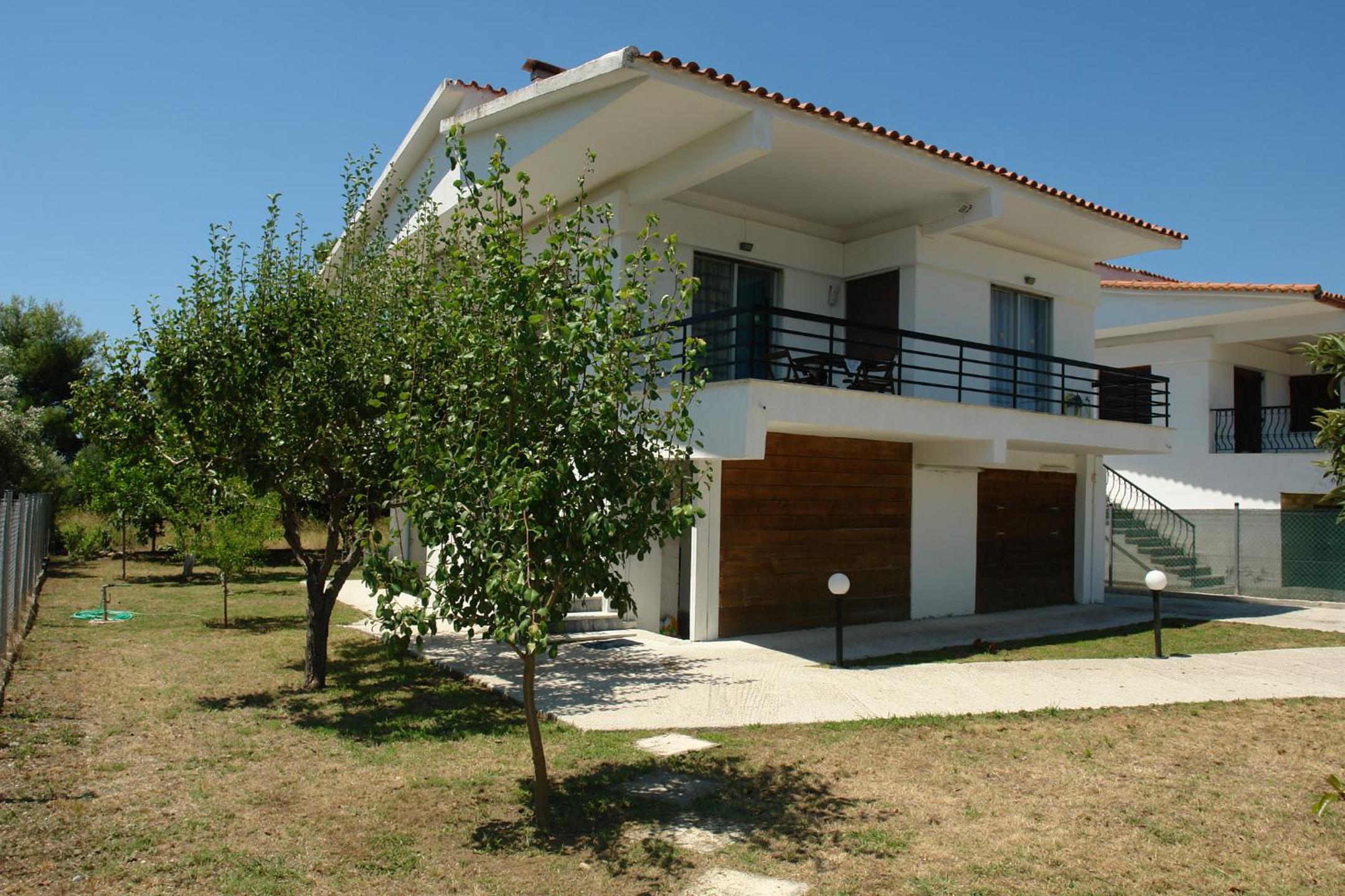 Two-Bedroom House photo 3