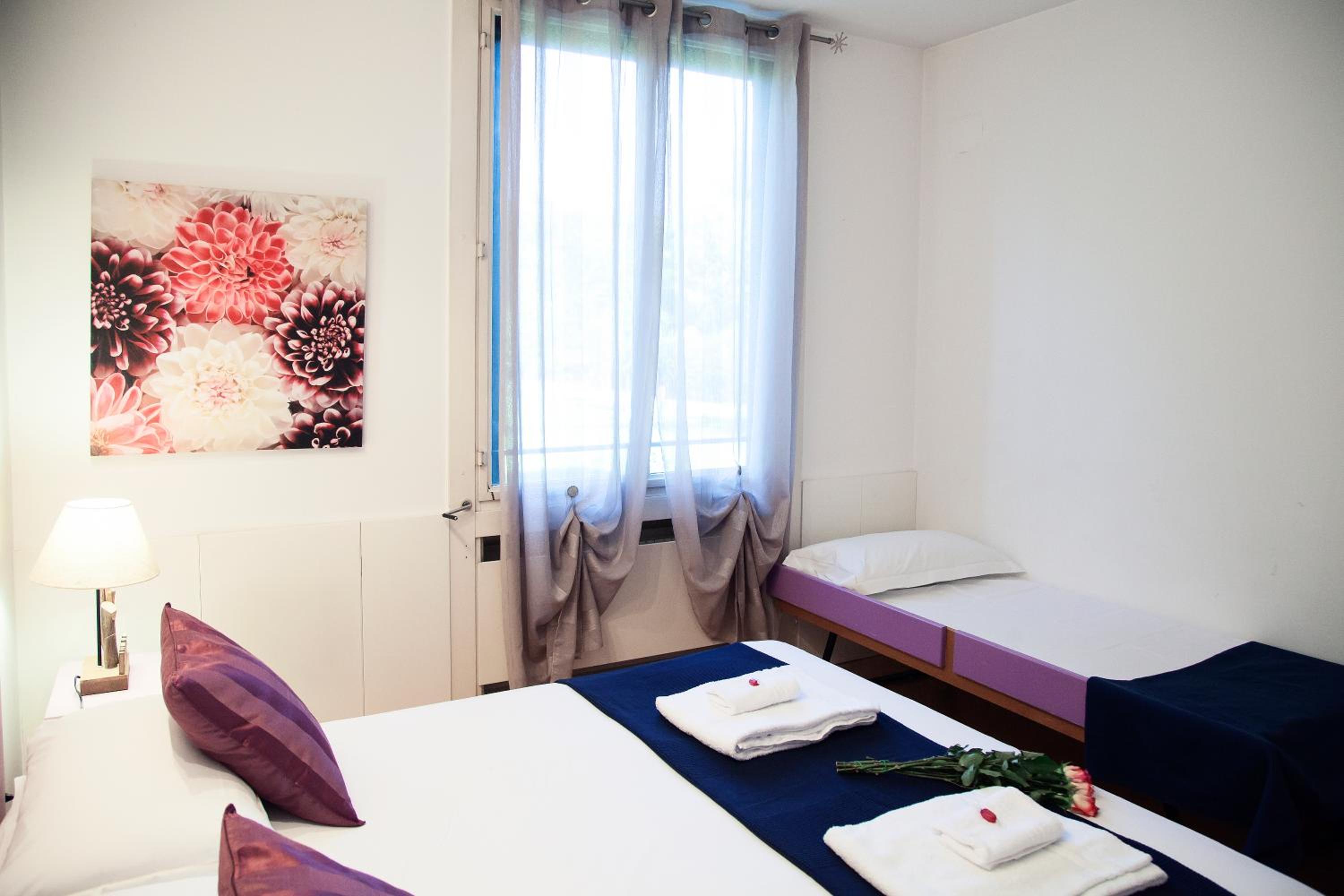 Double or Twin Room photo 3
