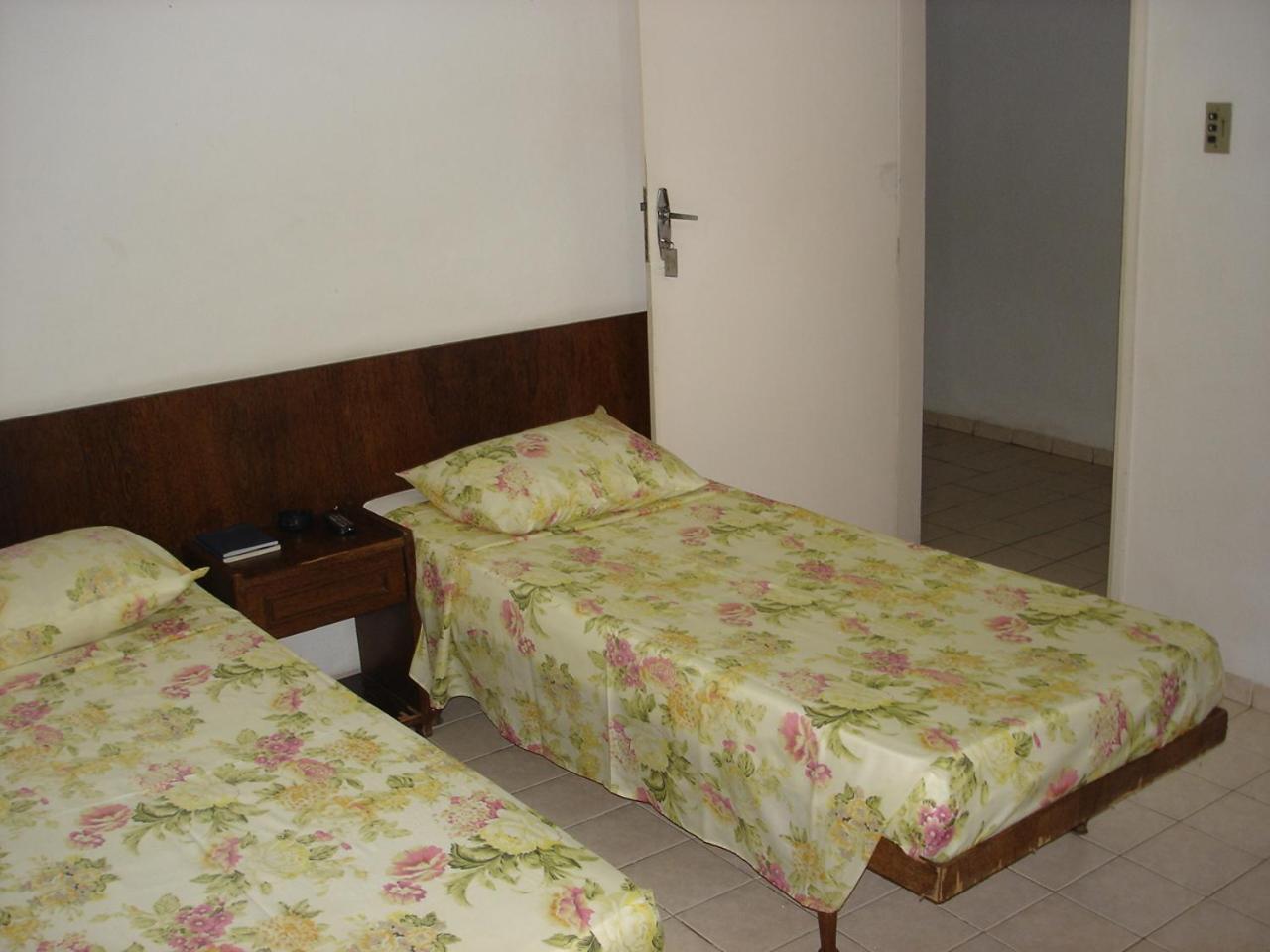 Economy Twin Room photo 1