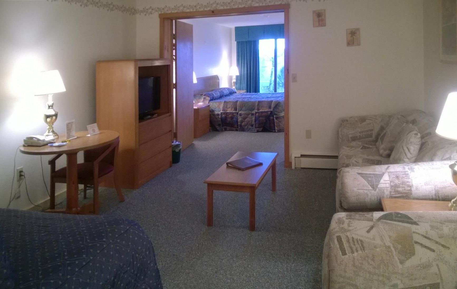 Deluxe Suite (Max 6 Occupants including children) photo 1