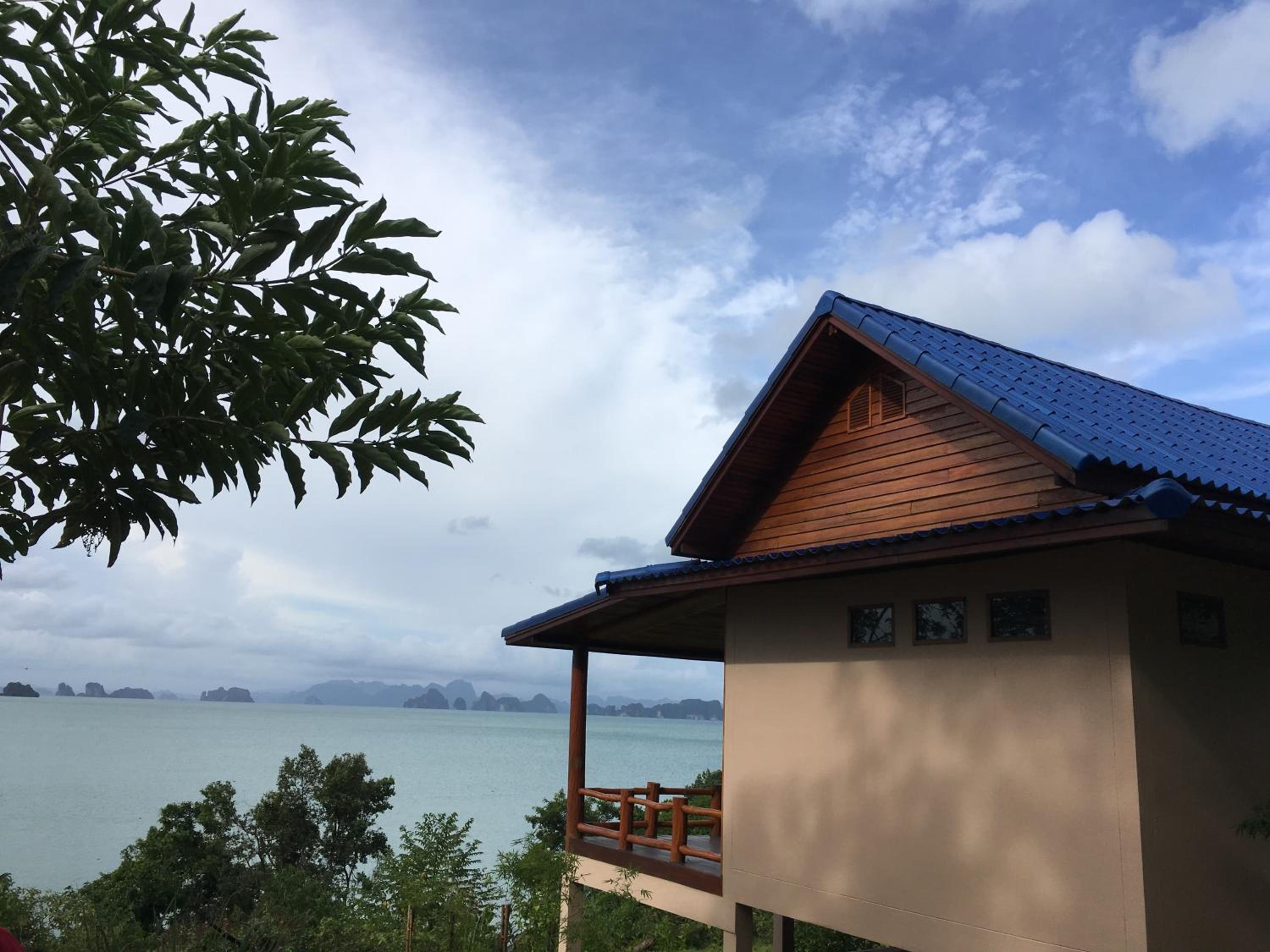 Deluxe Bungalow with Sea View (Not corner) - Photo 3