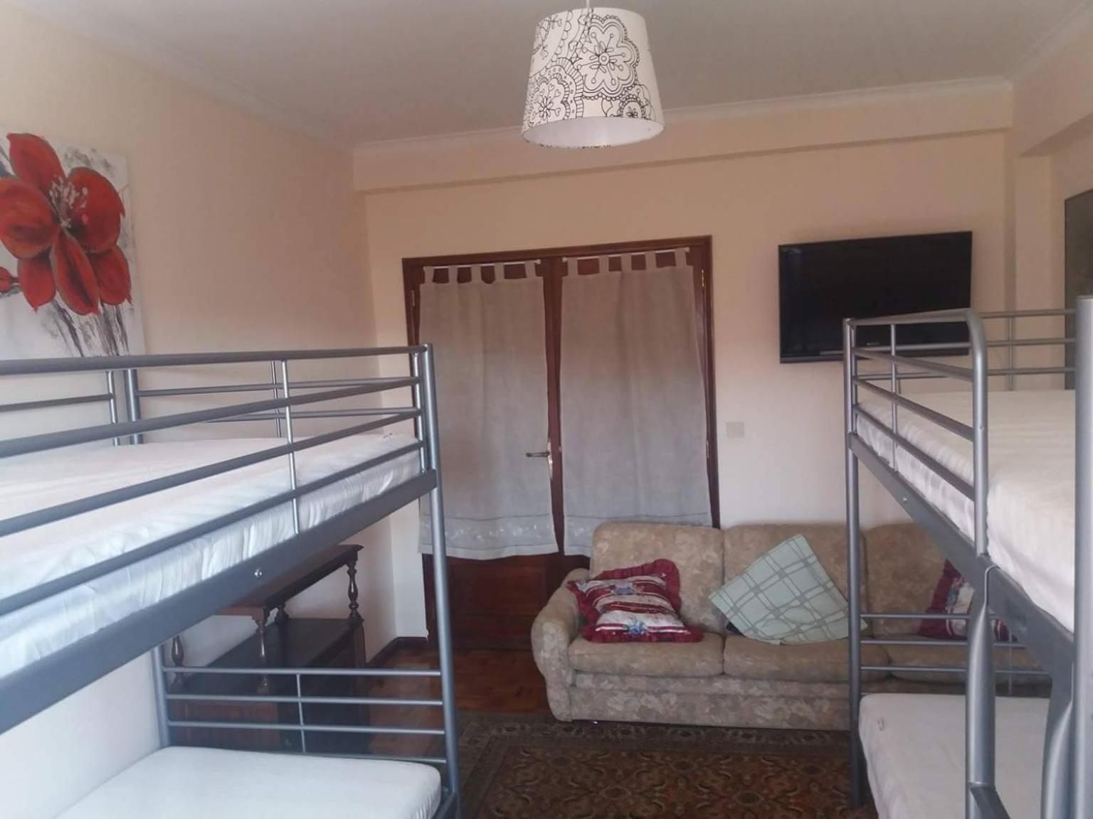Quadruple Room - Photo 11
