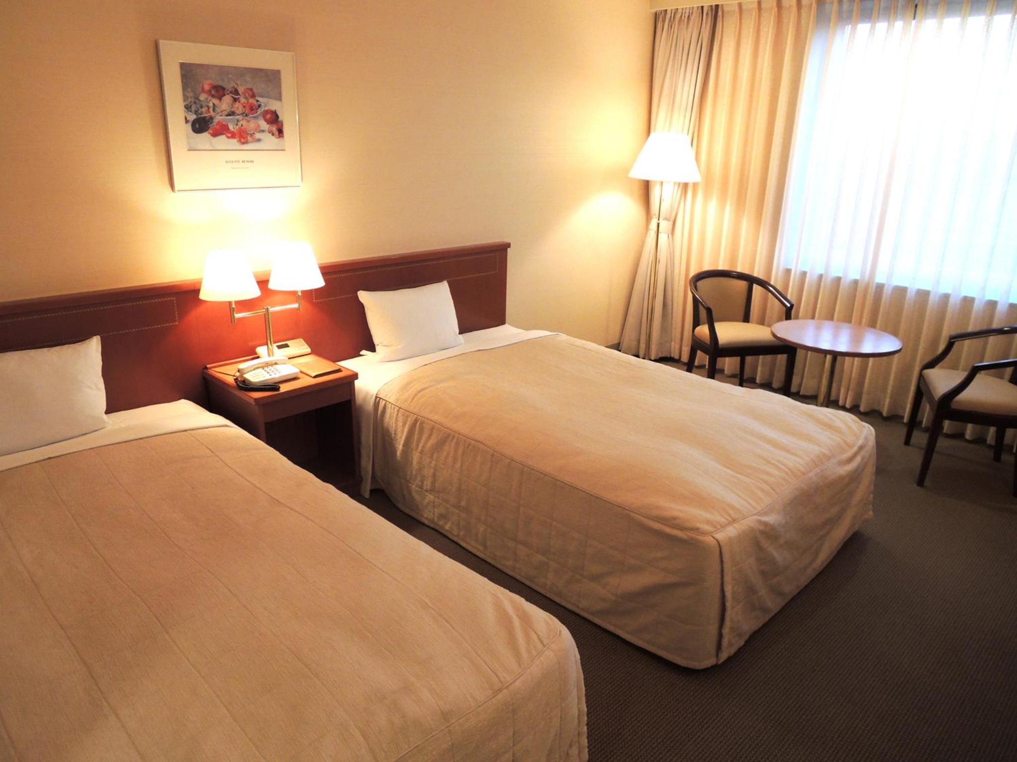 Twin Room - Photo 3