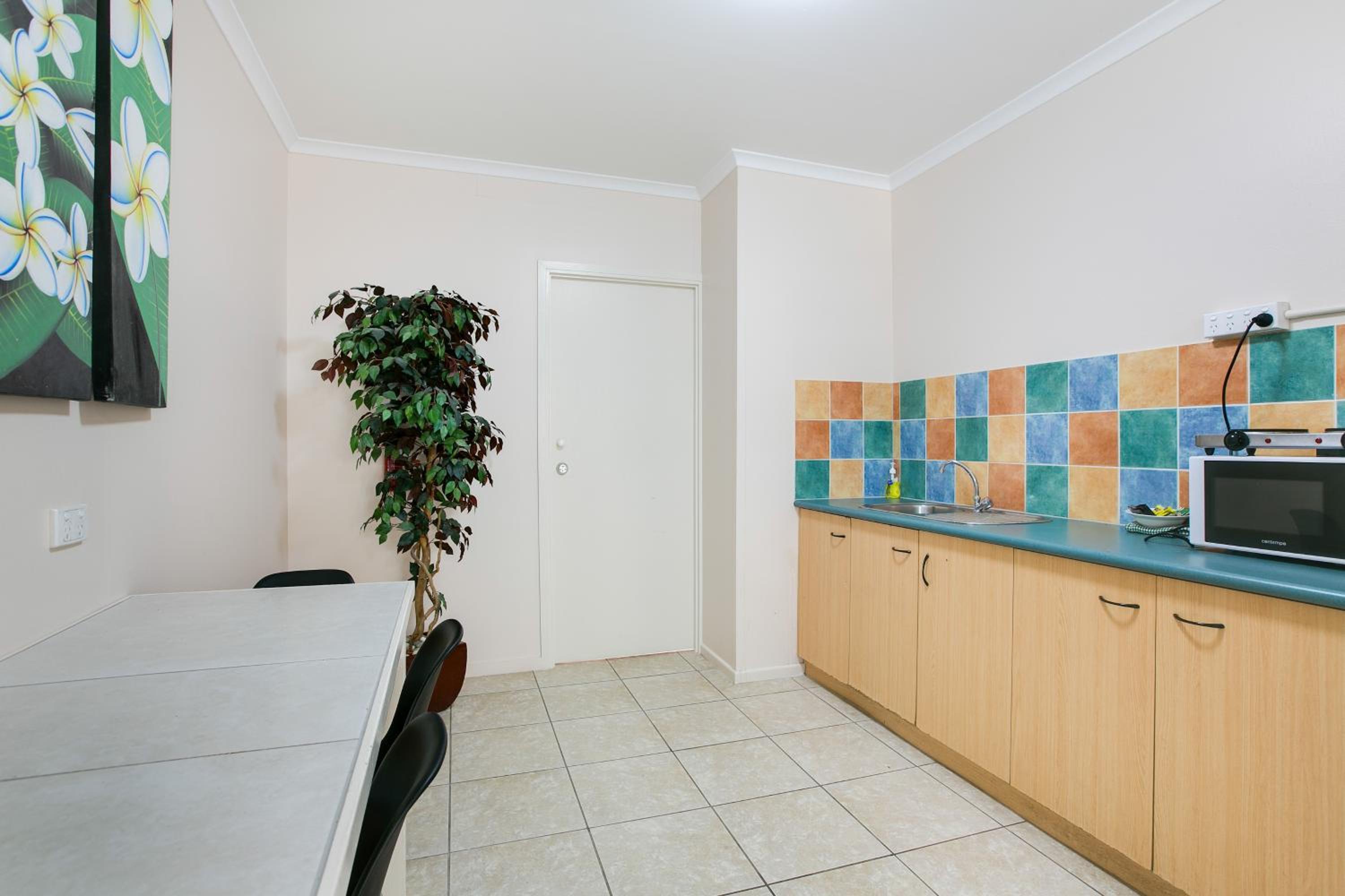 One-Bedroom Apartment photo 3
