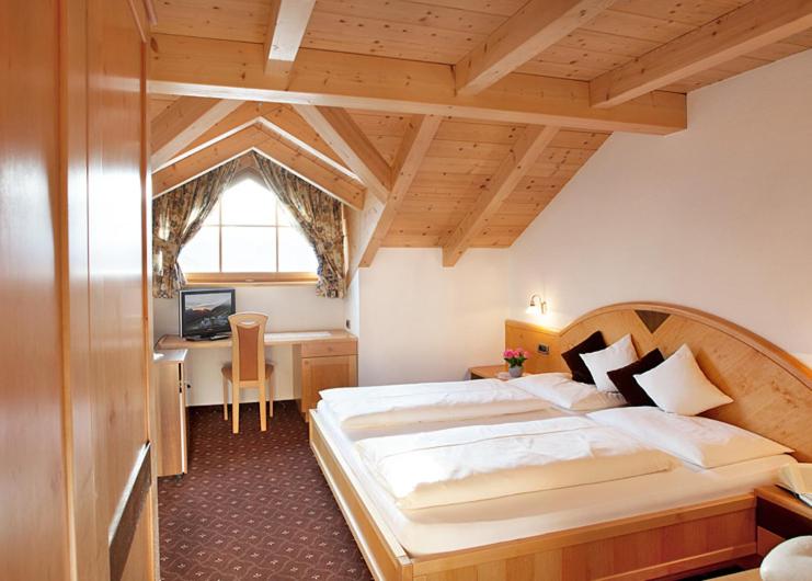Deluxe Double Room - Photo 5