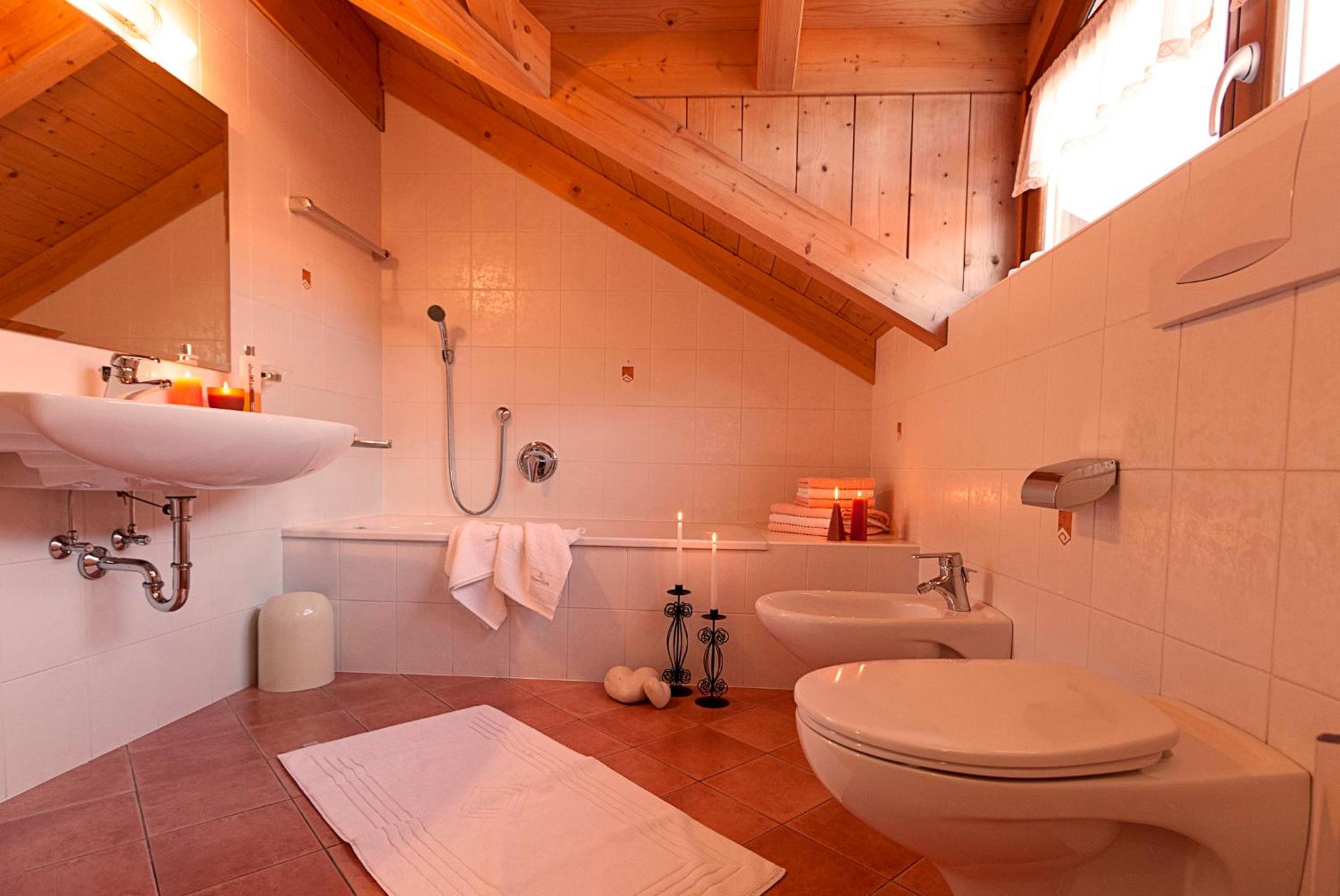 Deluxe Double Room - Photo 6