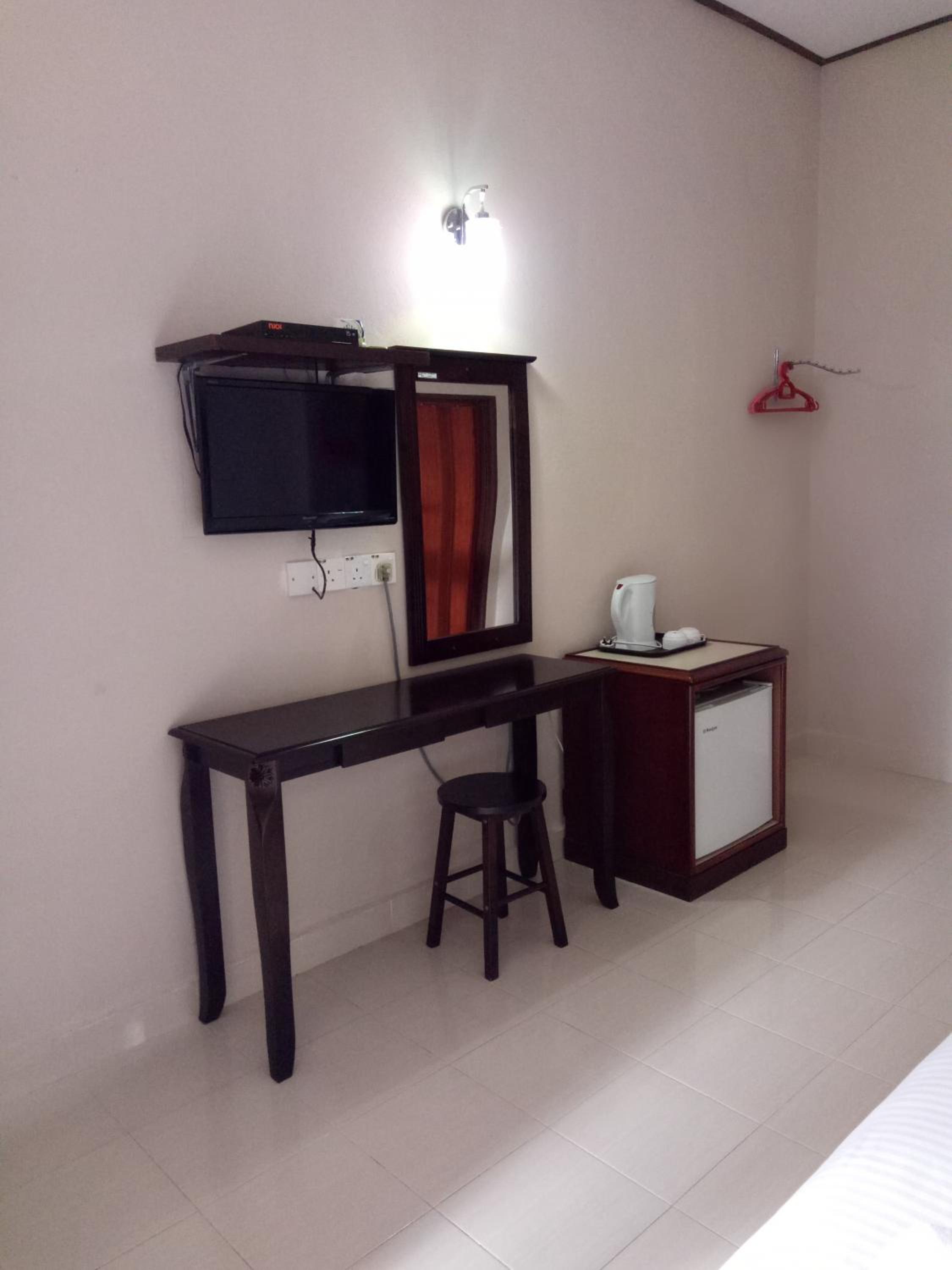 Deluxe King Room photo 3
