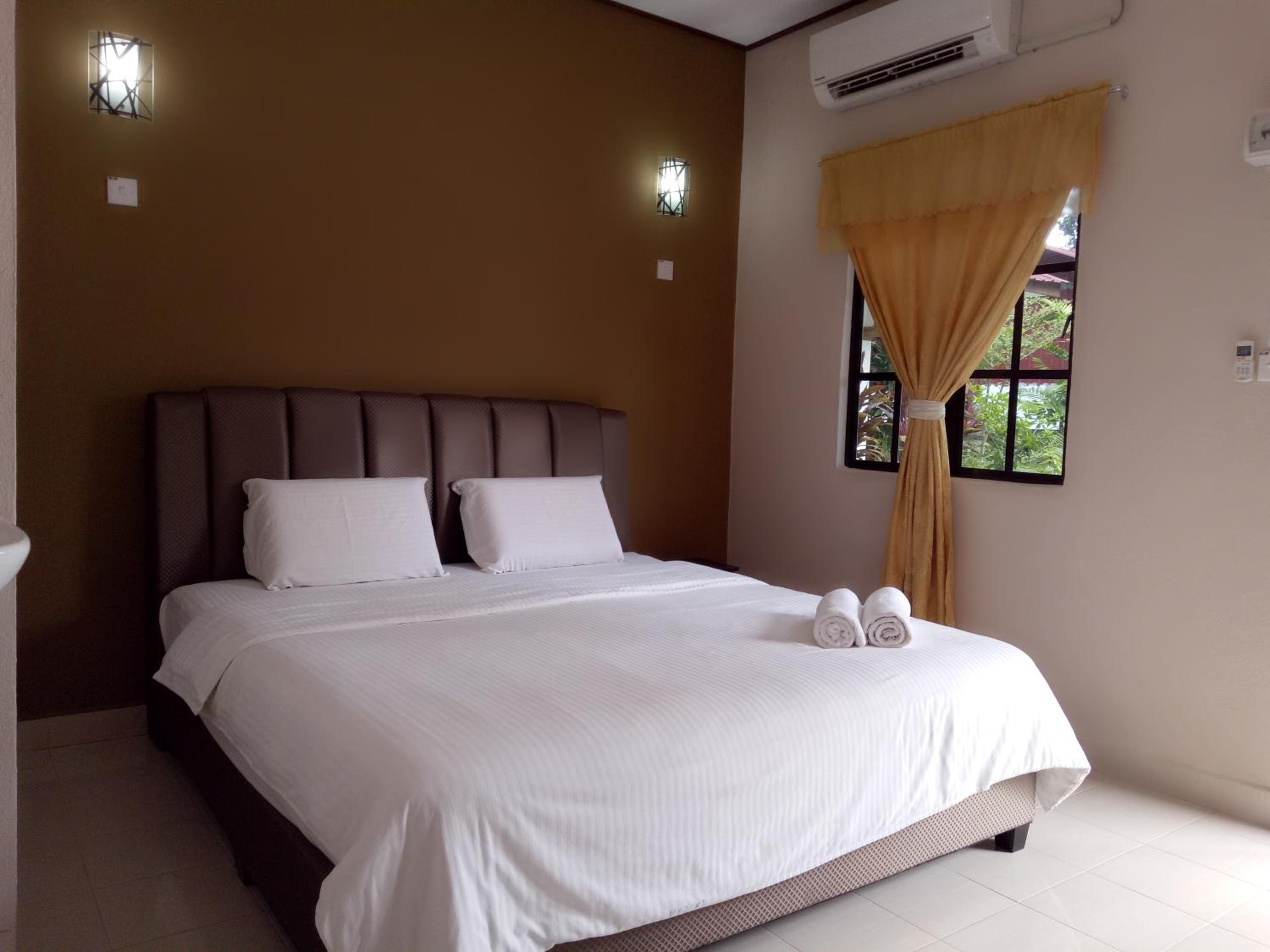 Deluxe King Room photo 2