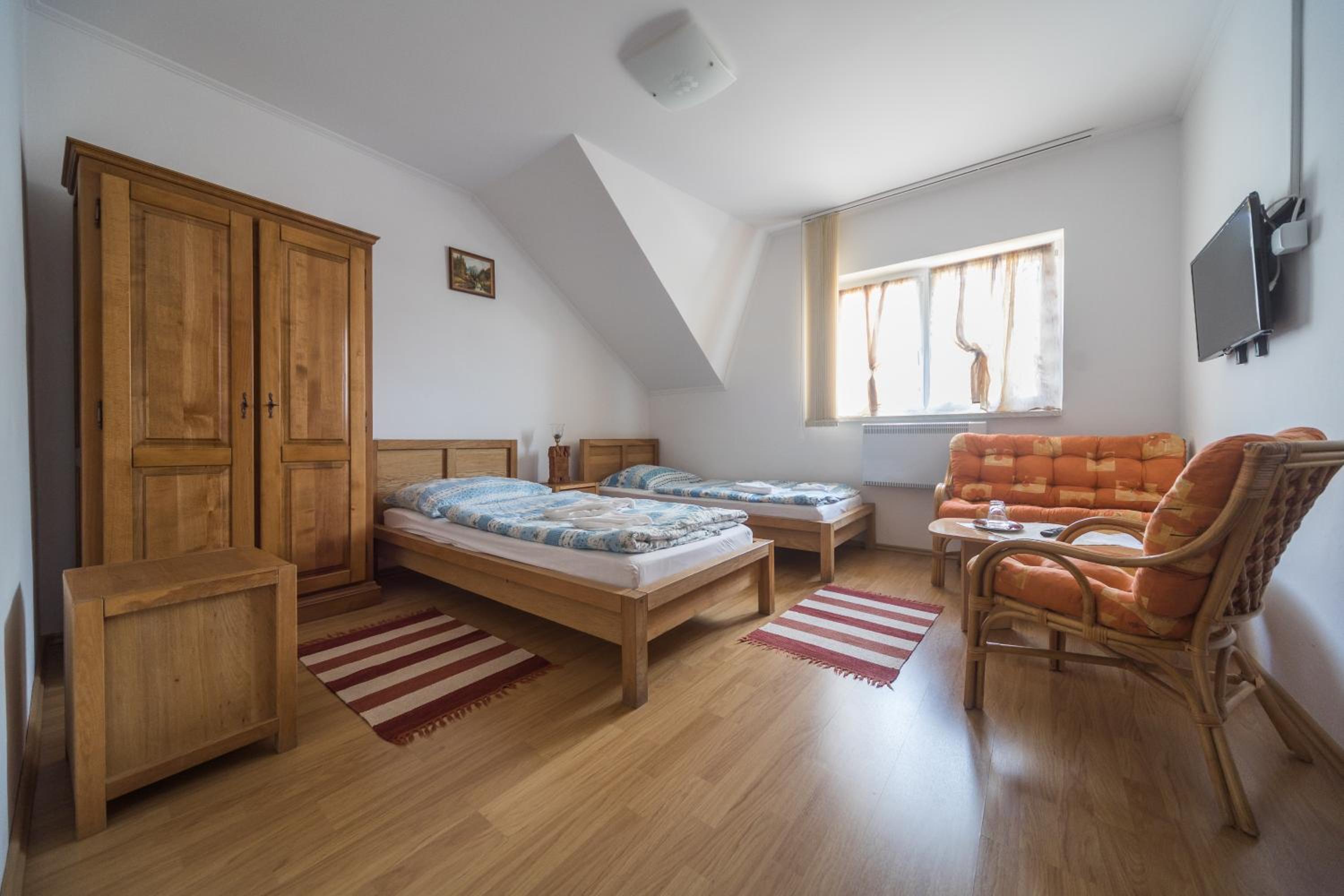 Double or Twin Room photo 1