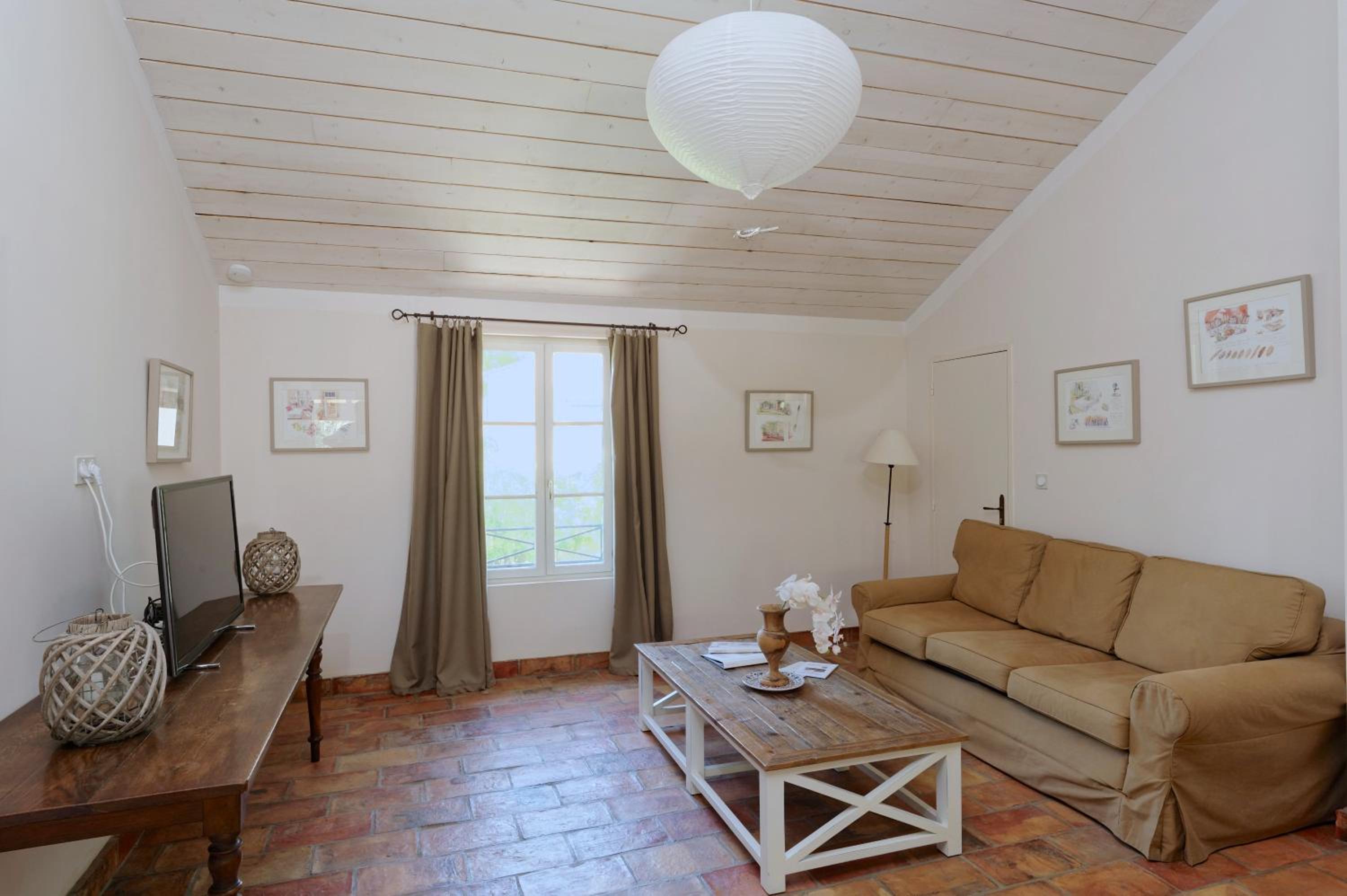 Deluxe Apartment with Terrace
